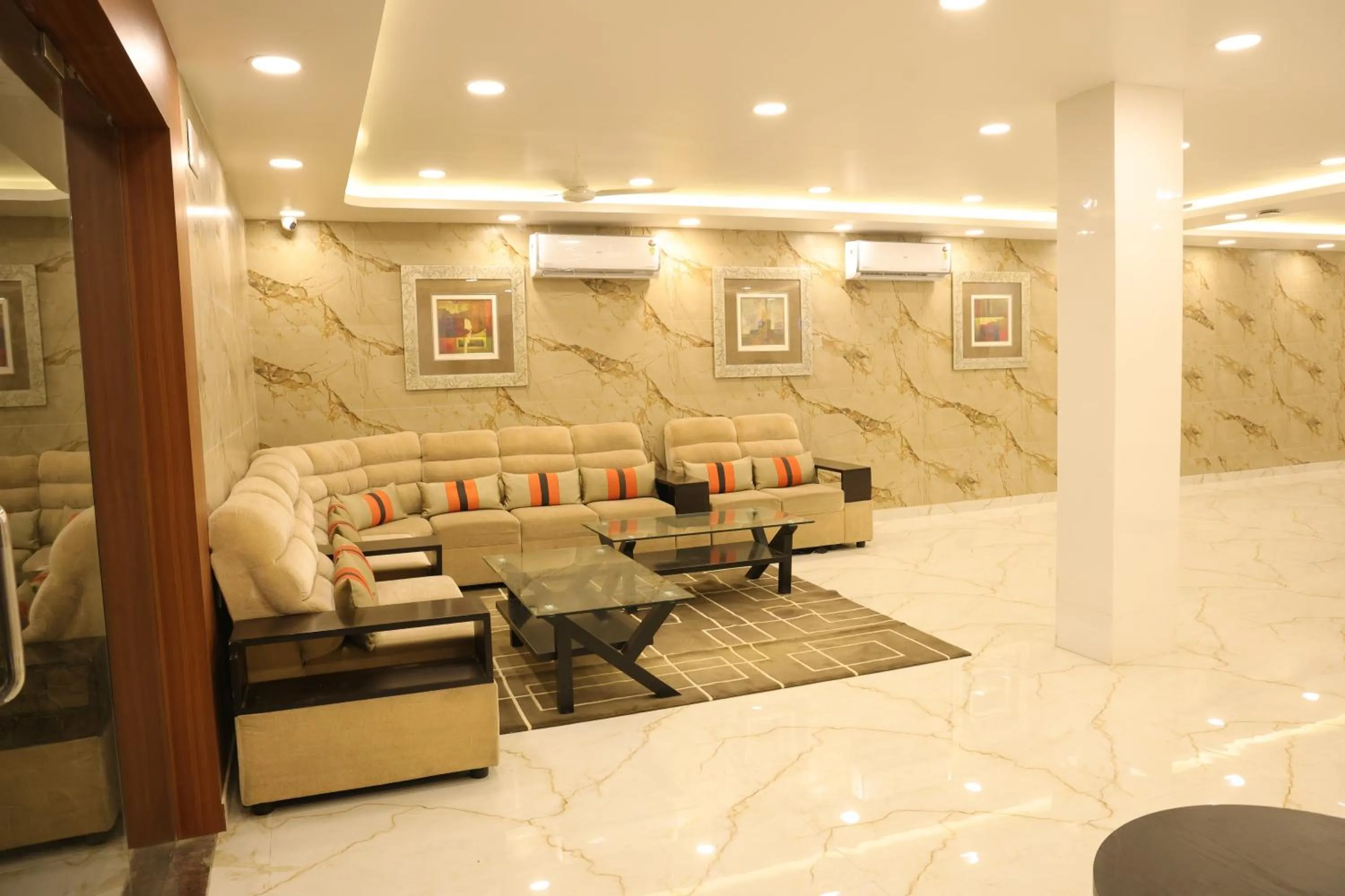 Seating area in HOTEL SR