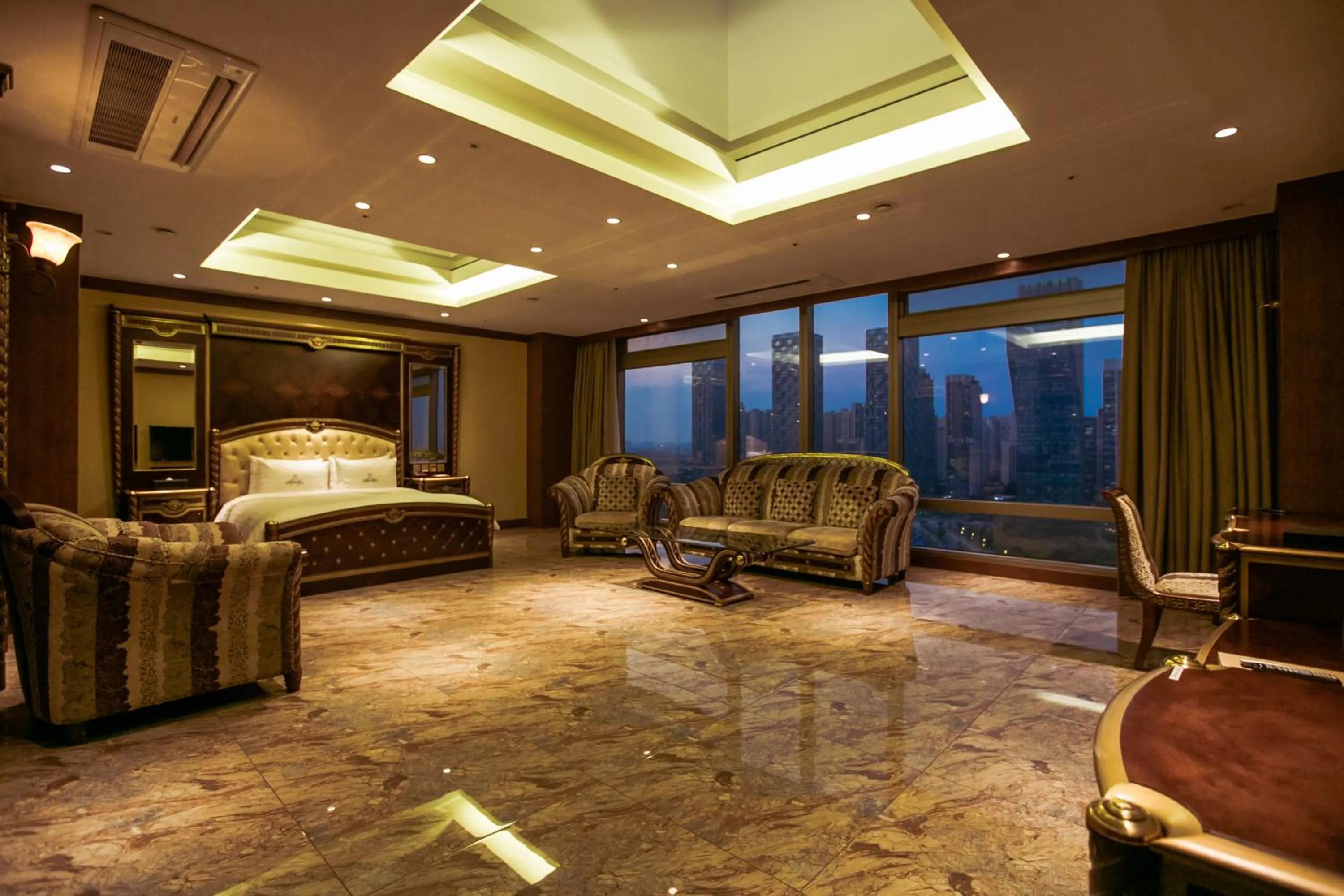 Seating area in Songdo Central Park Hotel