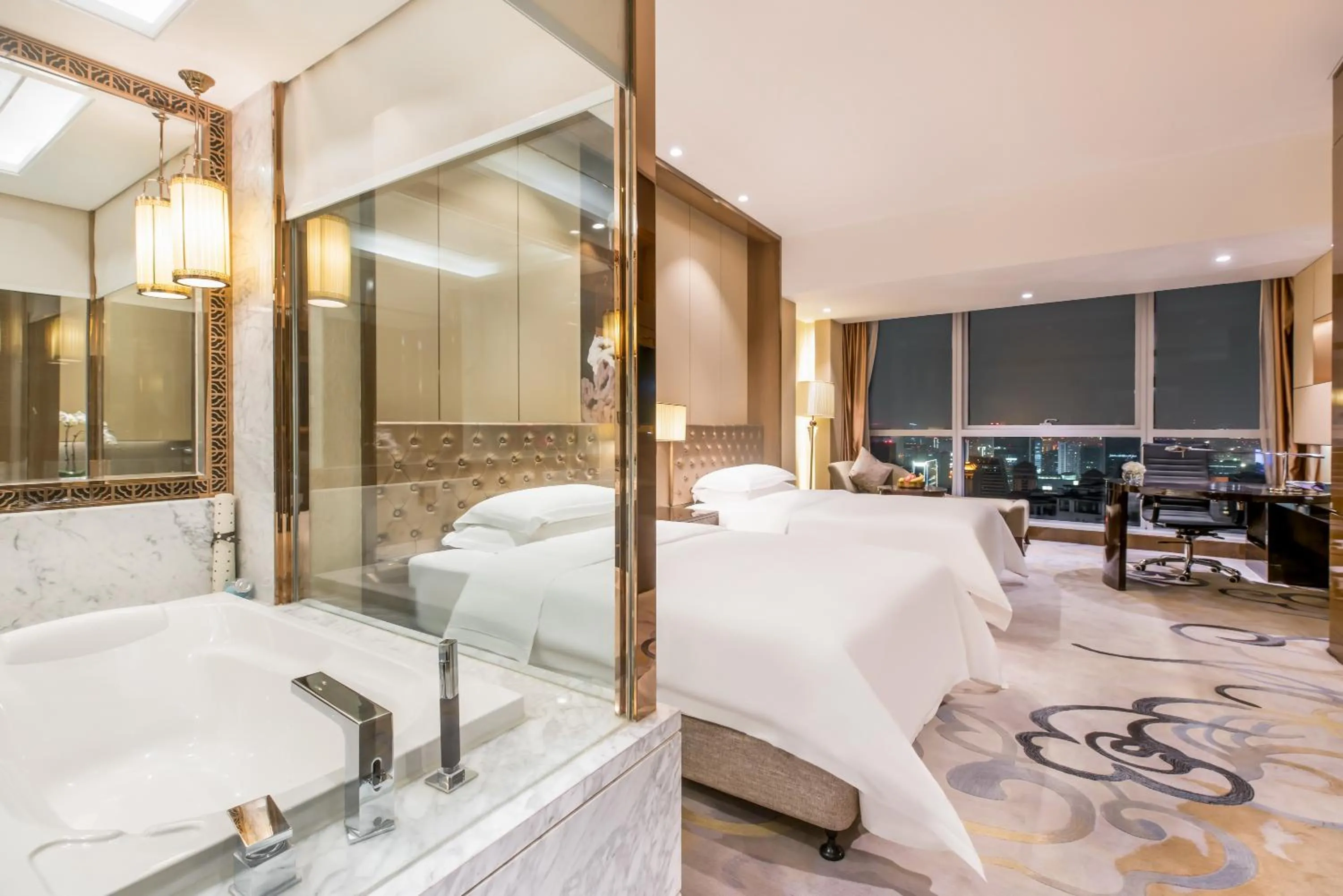 Bed in Minyoun Chengdu Kehua Hotel – Member of Preferred Hotels & Resorts