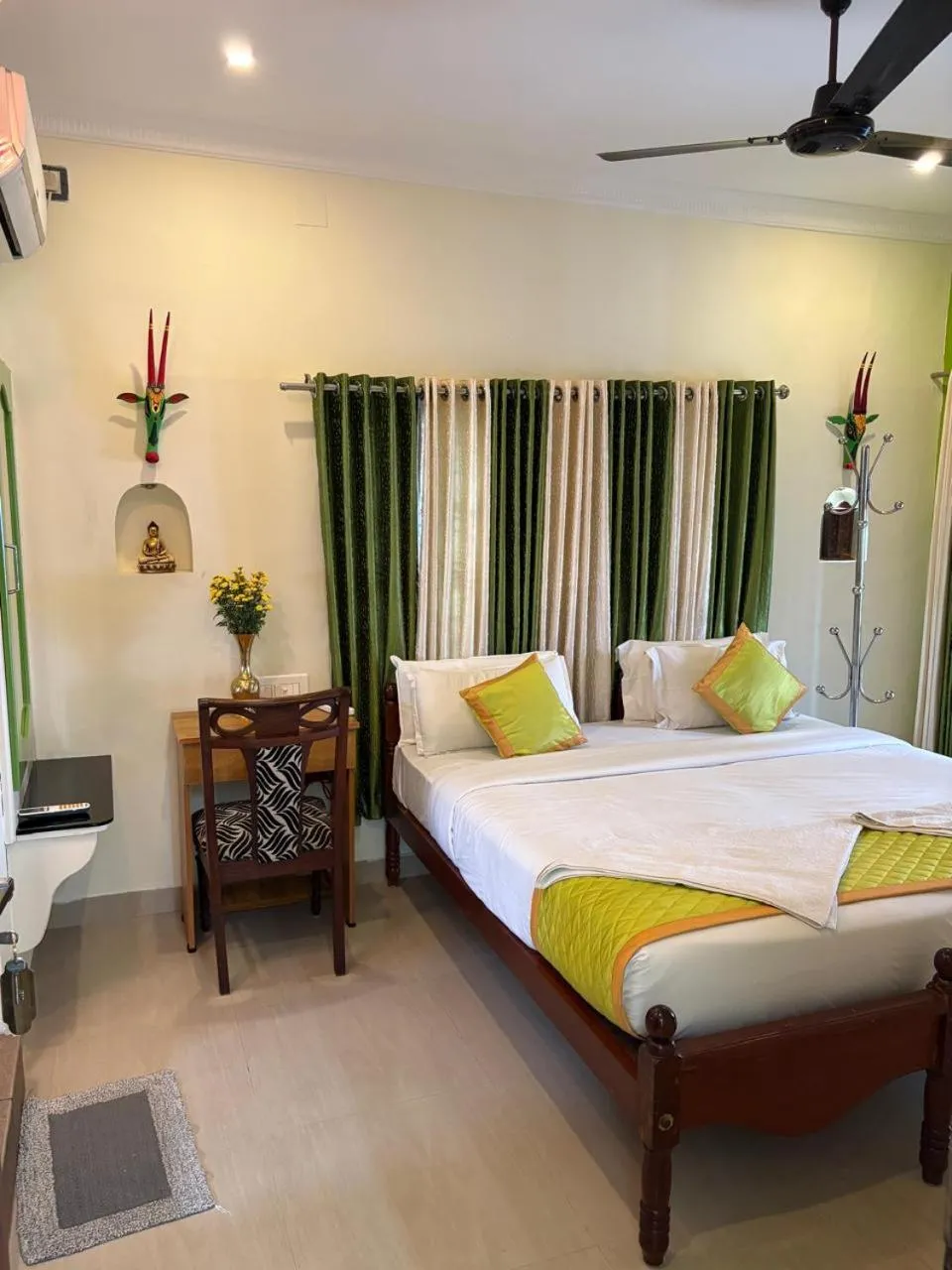 Deluxe Double Room in Jasmin Villa
