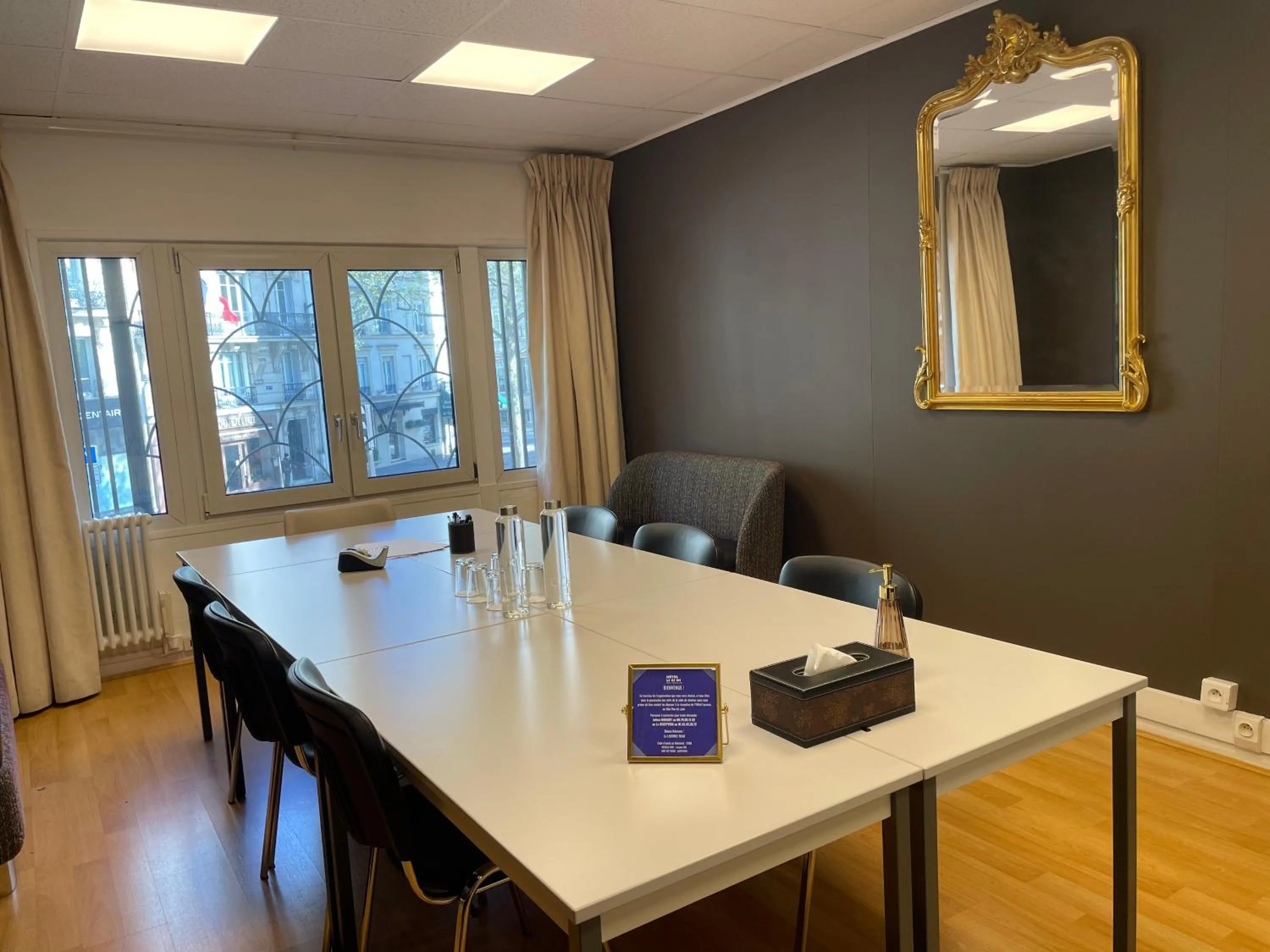 Meeting/conference room in Hotel Locomo - Gare de Lyon Bastille