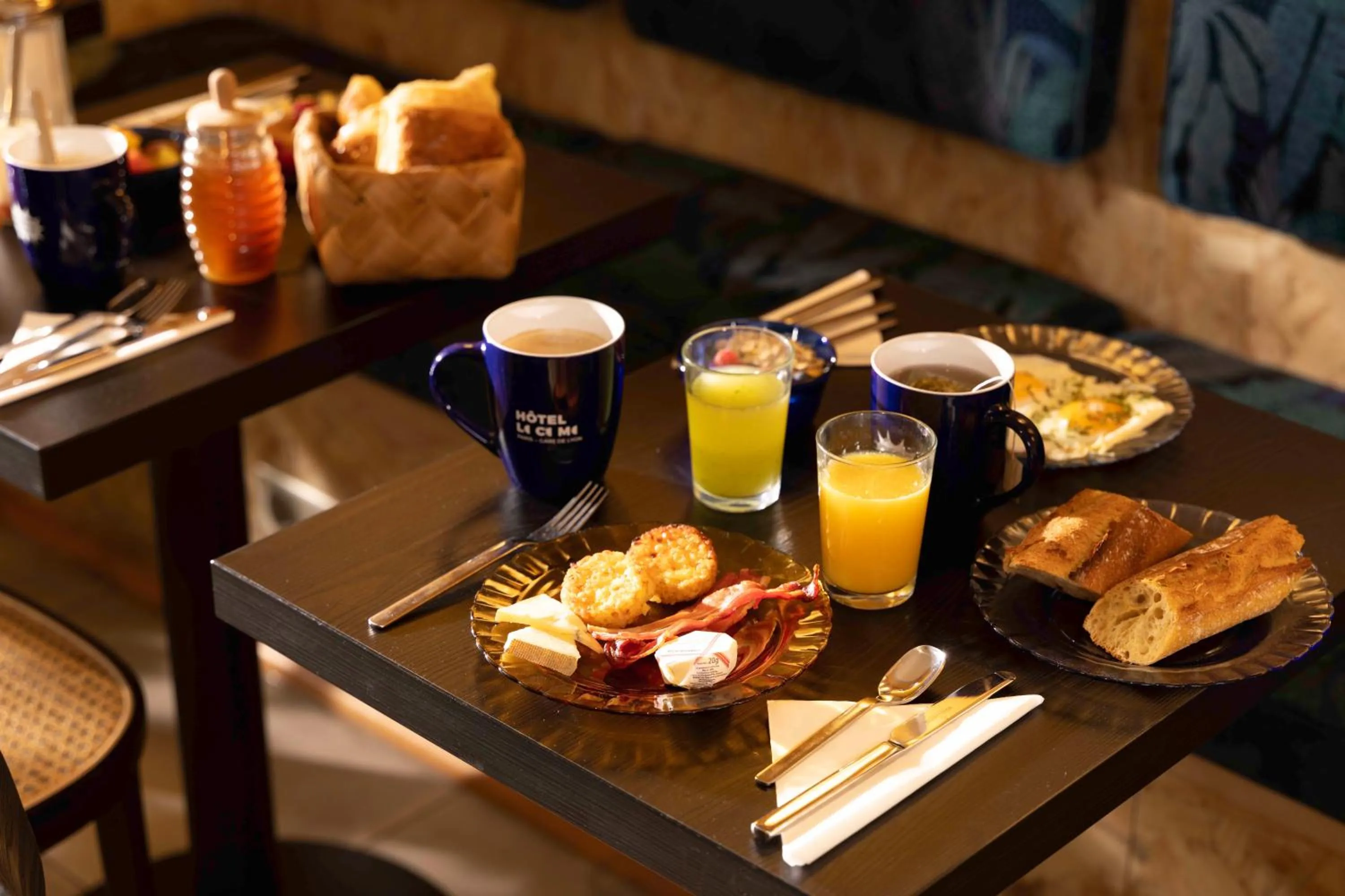 Breakfast in Hotel Locomo - Gare de Lyon Bastille