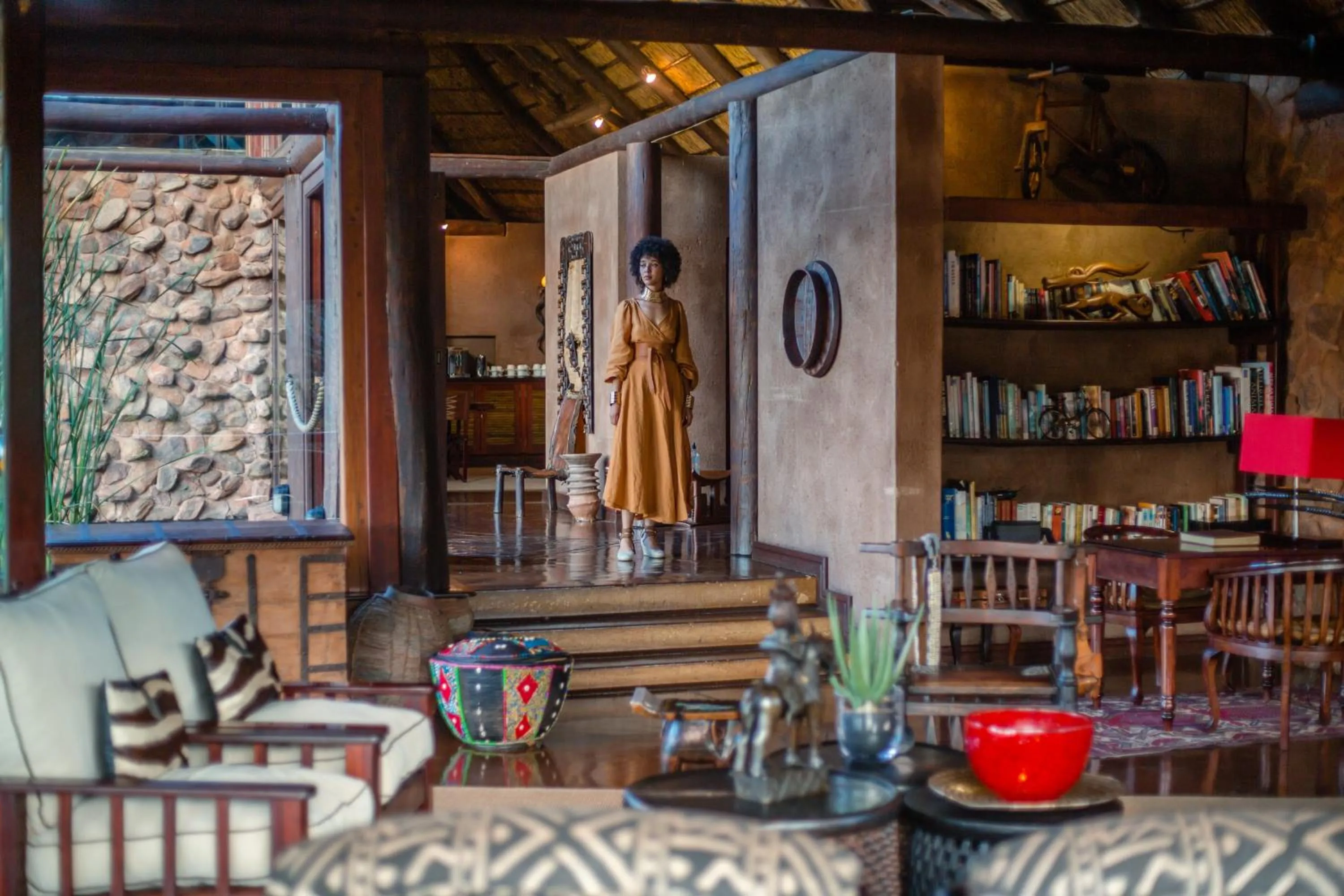 Communal lounge/ TV room in Makweti Safari Lodge