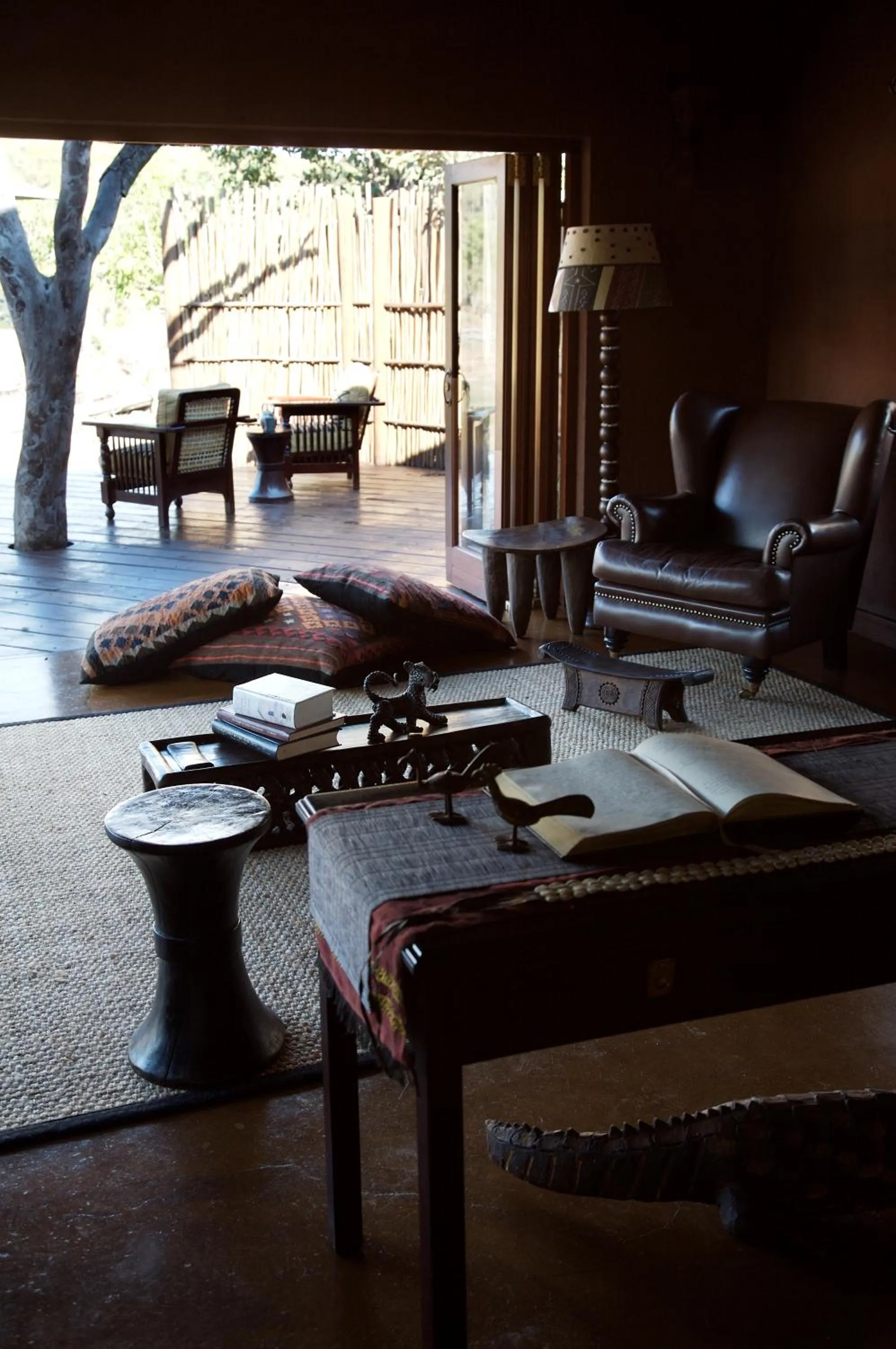 Living room in Makweti Safari Lodge