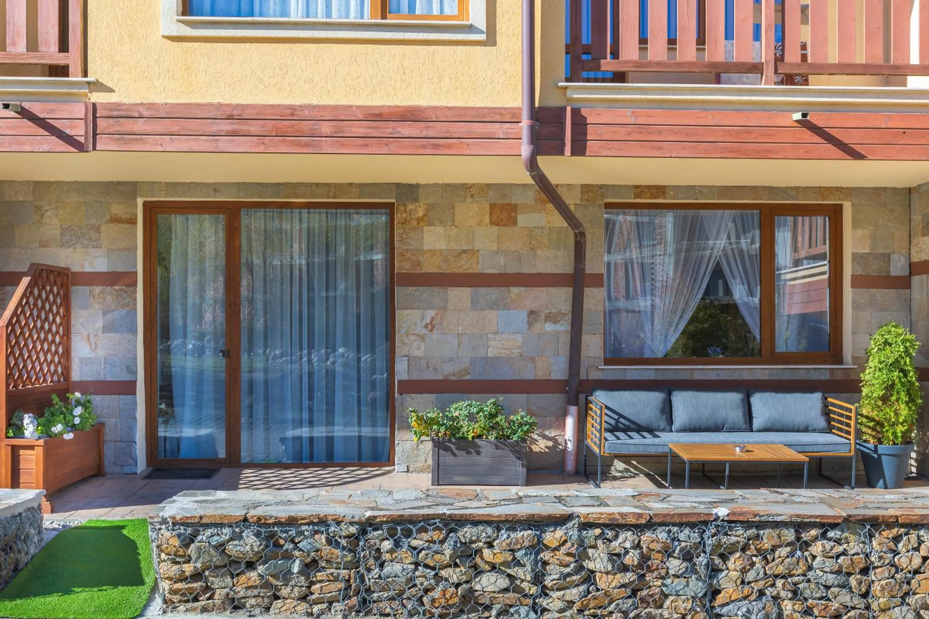 Pirin Sense Apartment Complex