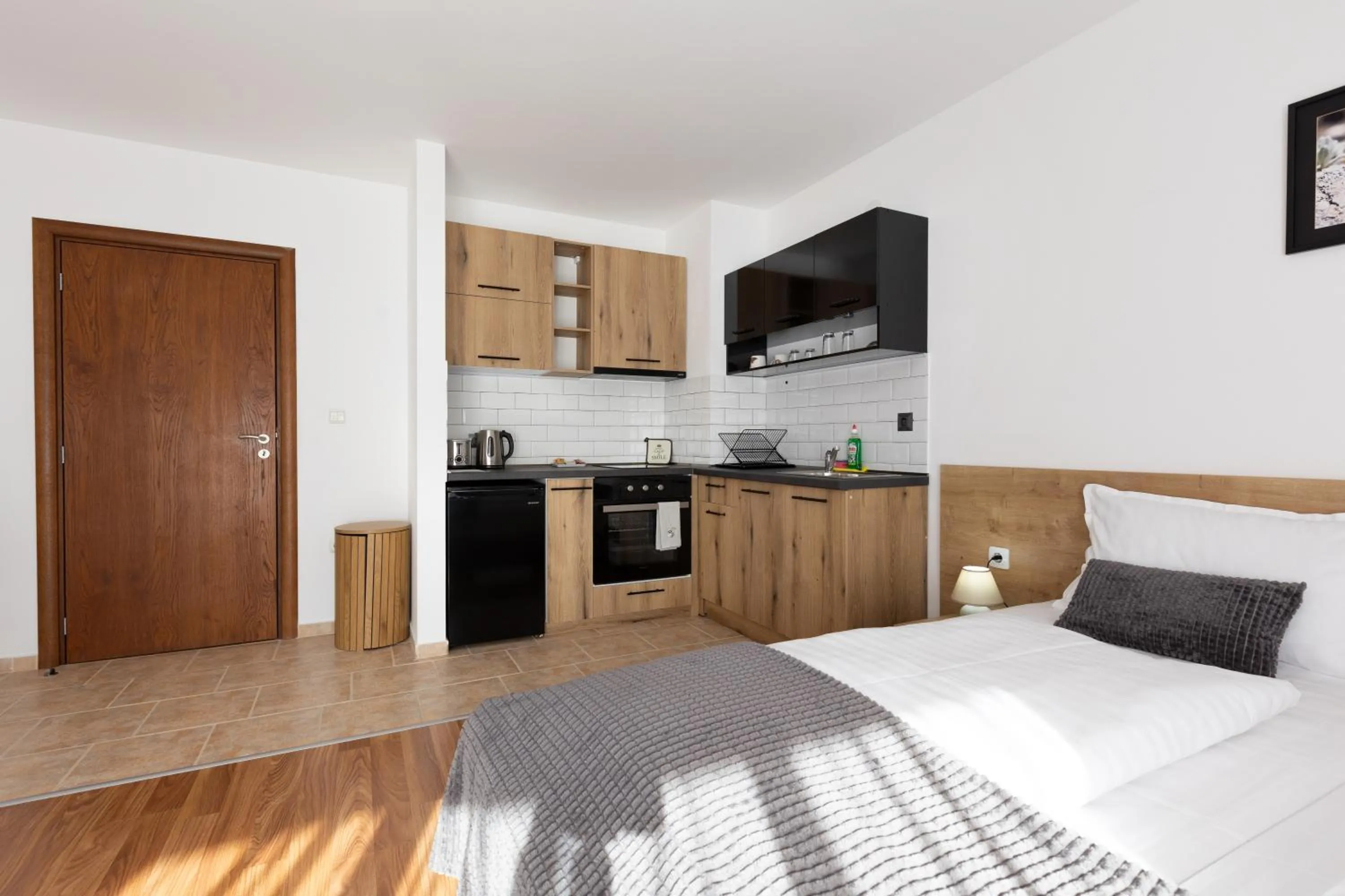 Kitchen or kitchenette, Bed in Pirin Sense Apartment Complex