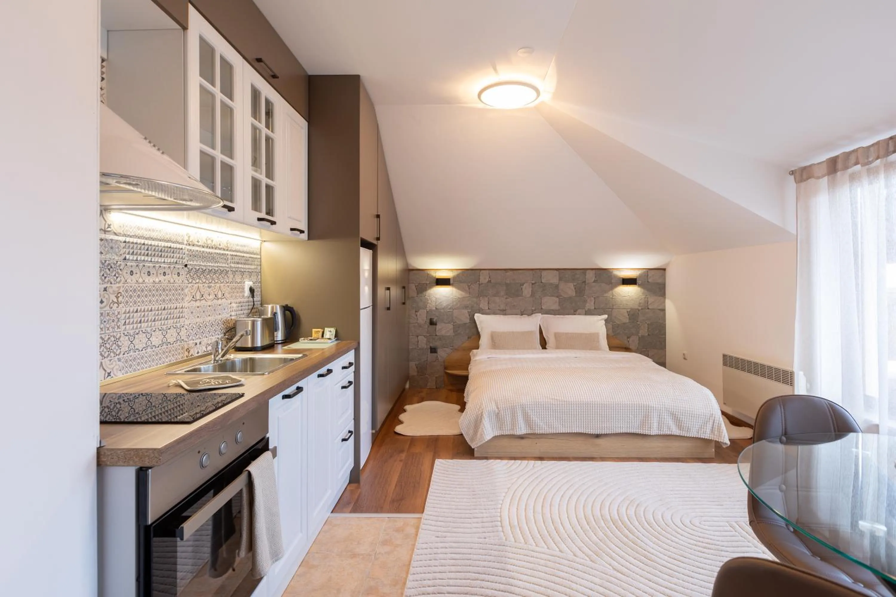 Kitchen or kitchenette, Bed in Pirin Sense Apartment Complex