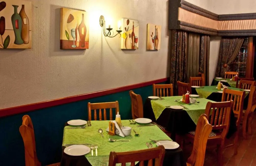 Property building in Woodpecker Inn