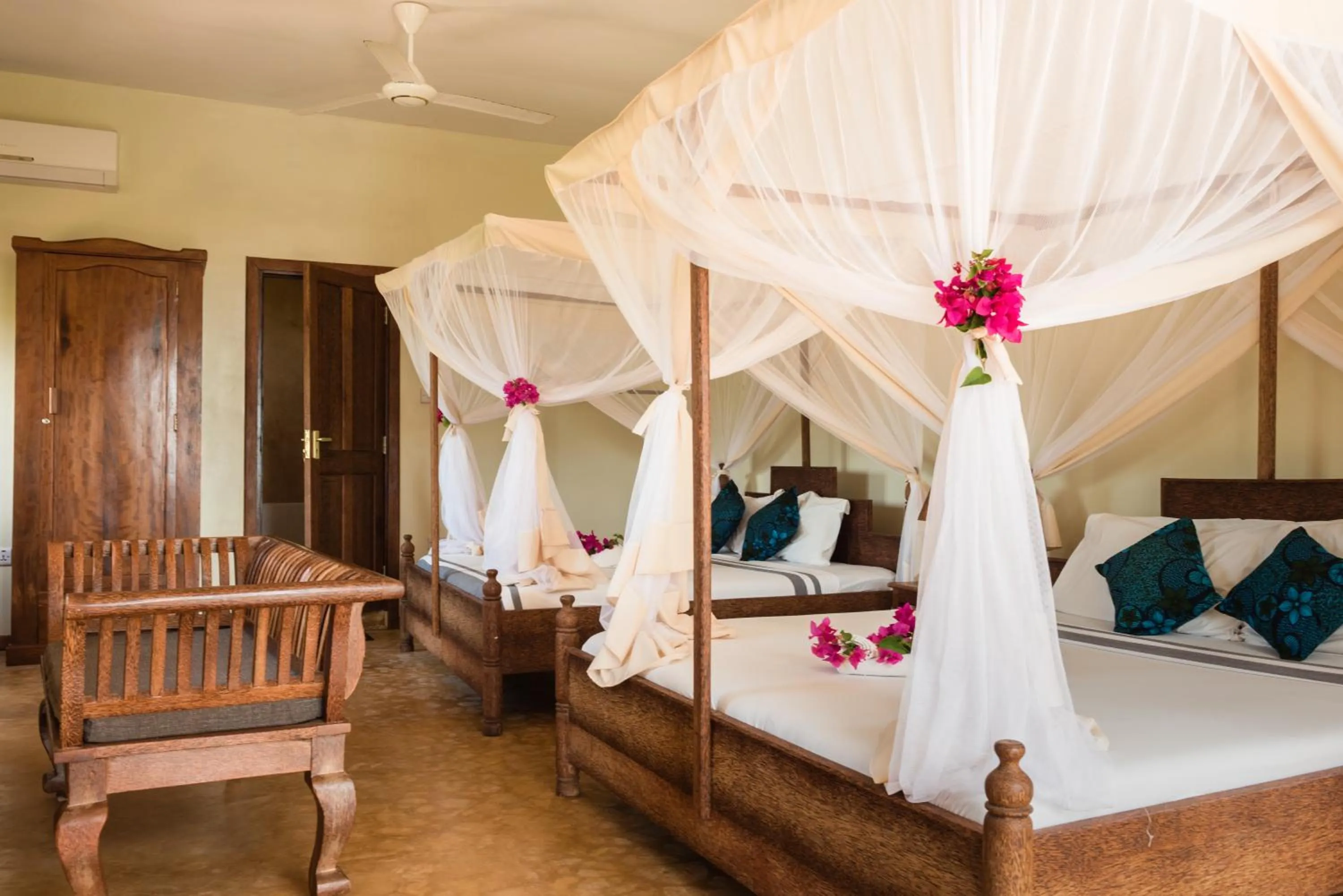 Bed in Zan View Hotel