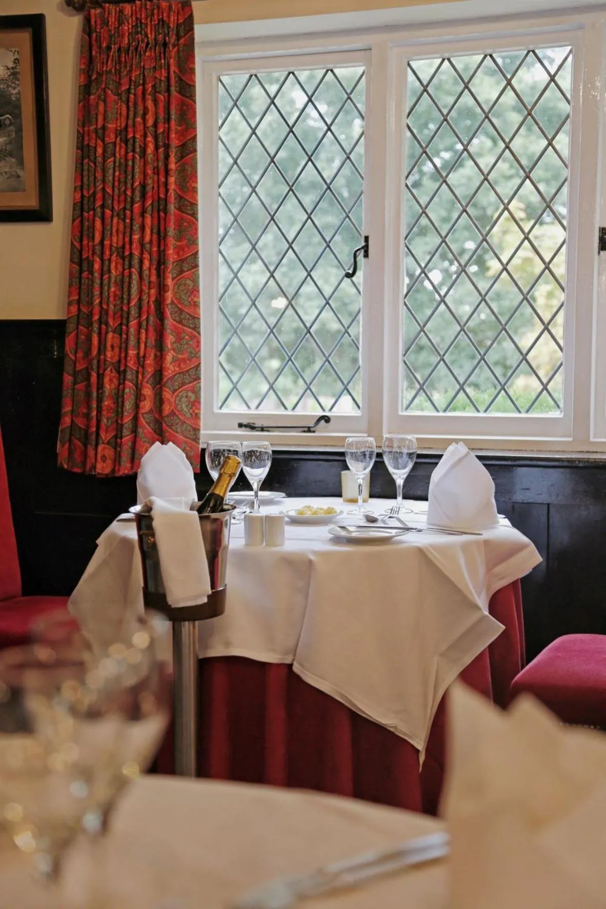 Restaurant/places to eat in The Brickwall Hotel