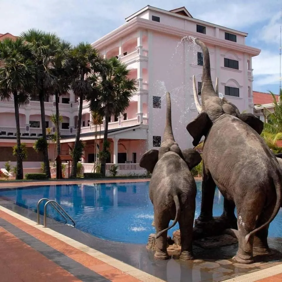 Pool view in Ree Mohasambath Hotel & Resort