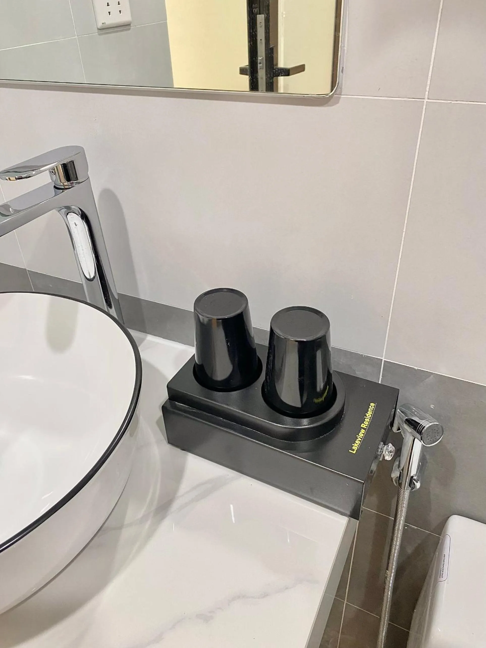 Bathroom in Lakeview Residence Hotel