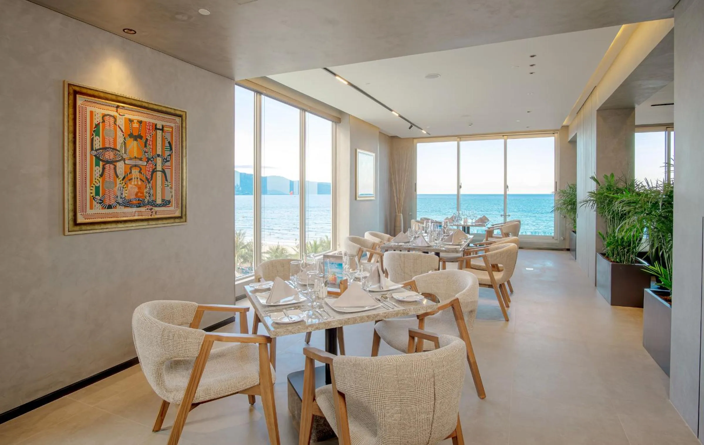 Restaurant/places to eat in M Hotel Danang