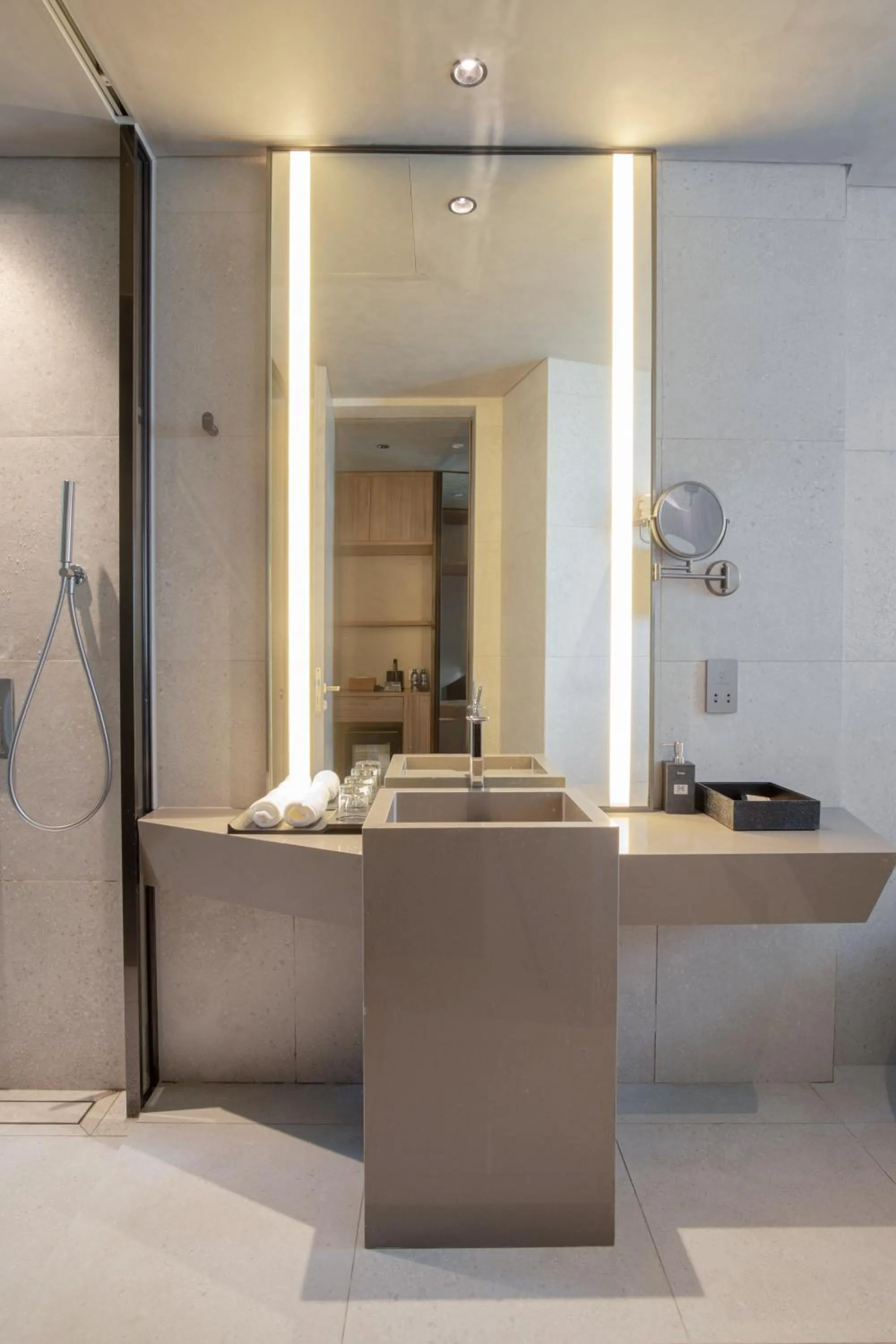 Toilet in M Hotel Danang