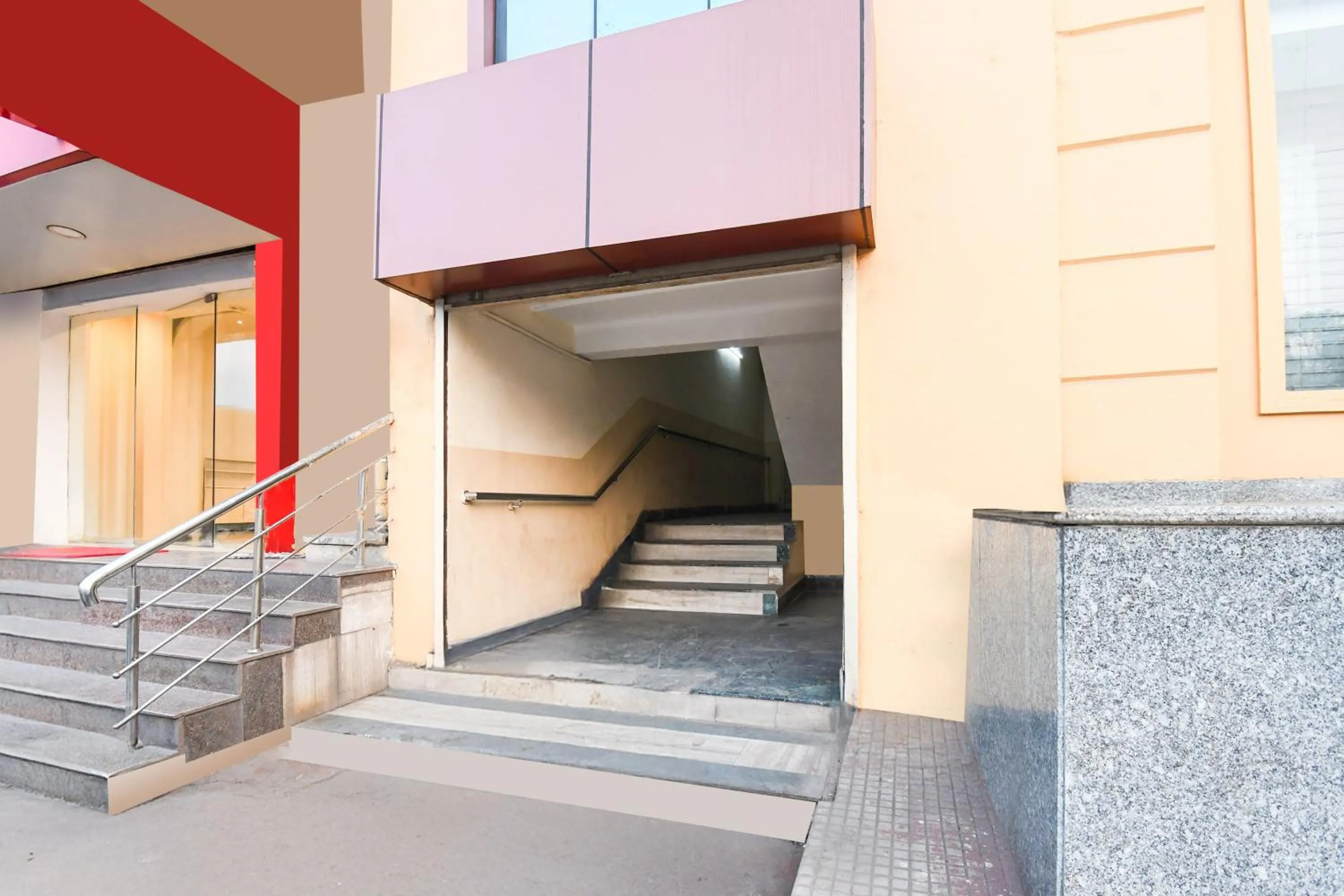 Facade/entrance in Hotel O Sofitel Hotel