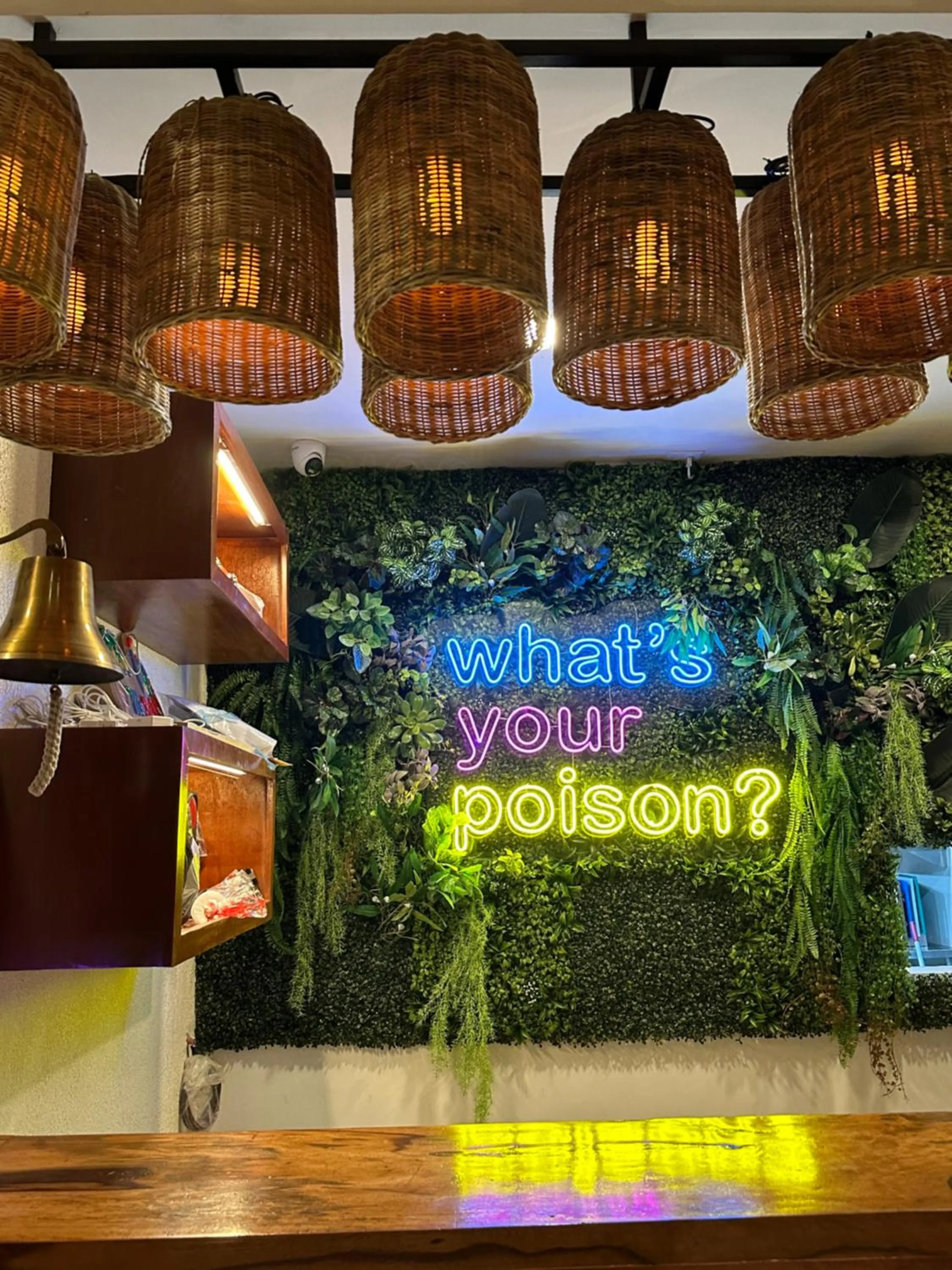 Restaurant/places to eat in UNWND Boutique Hotel Camiguin