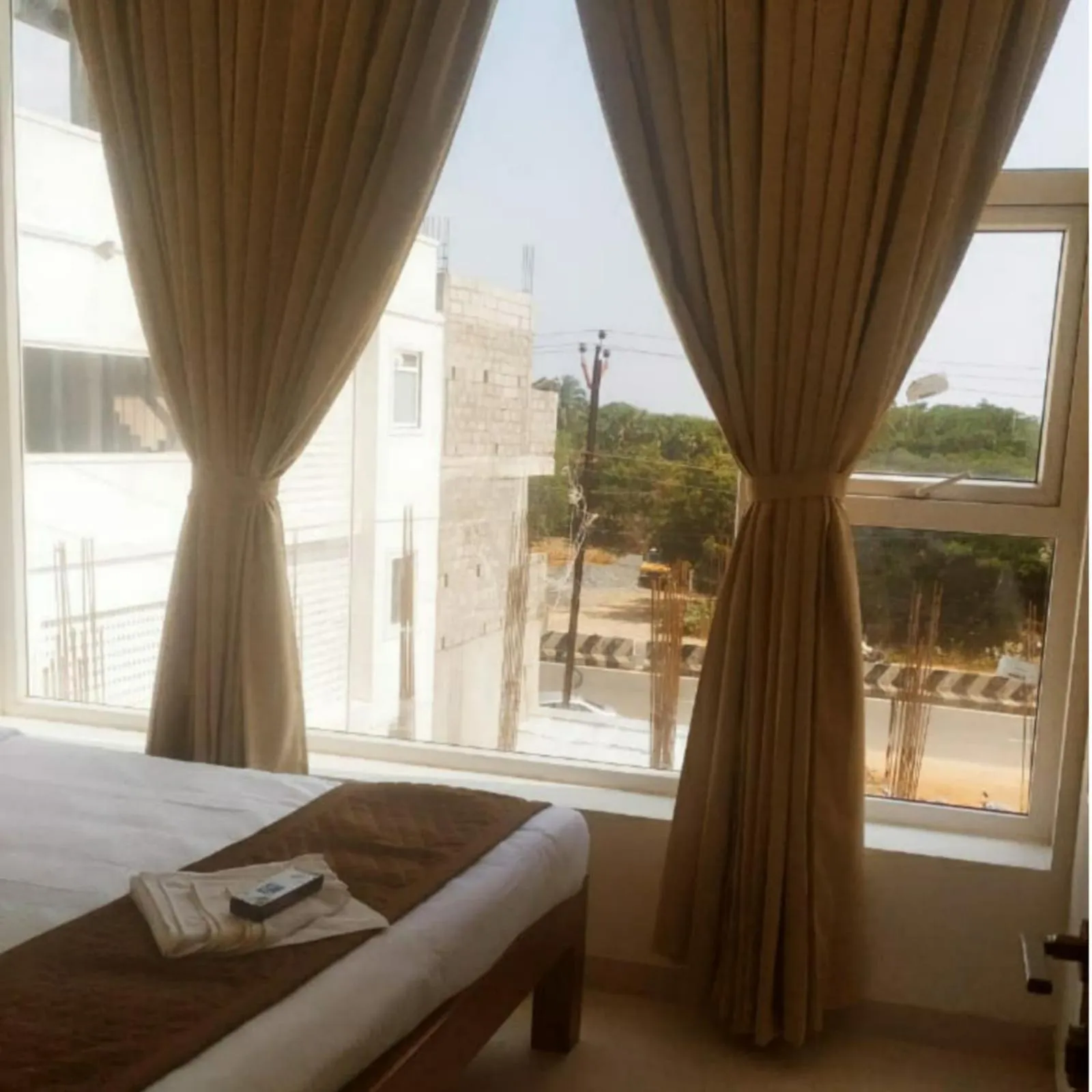 Sea view, Bed in J Park Auroville Beach