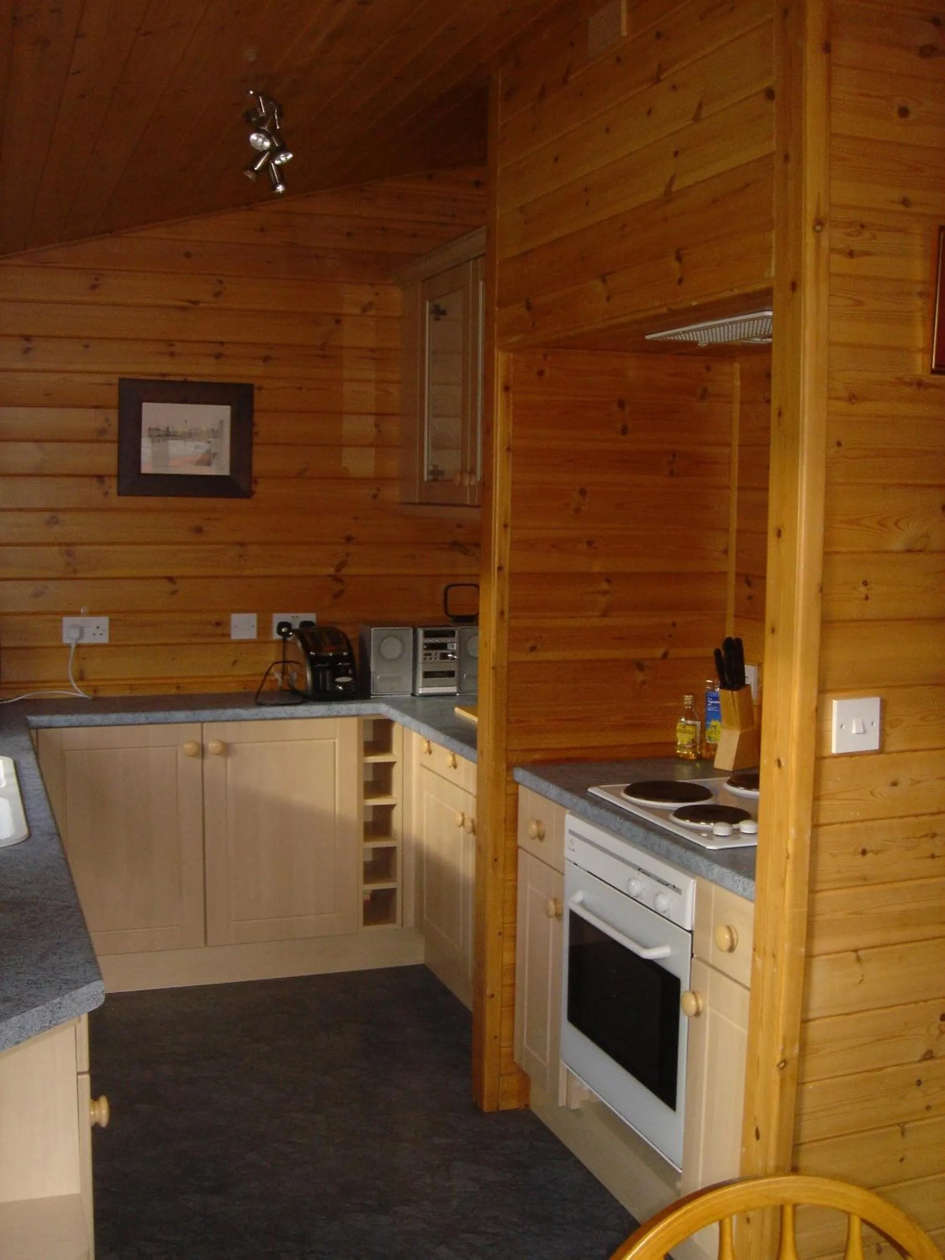 Kitchen or kitchenette in Loch Lomond Lodge