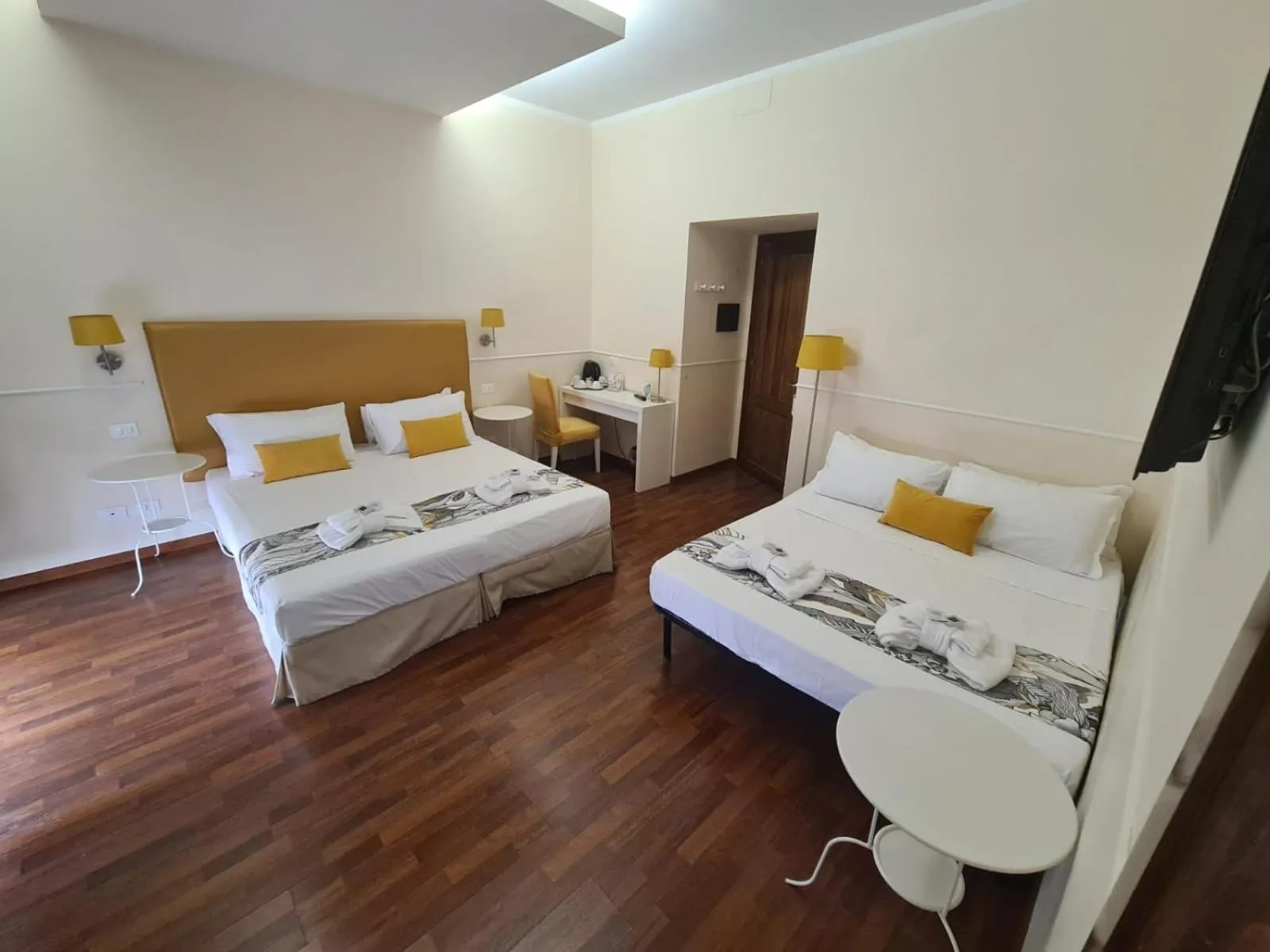 Bedroom, Bed in Caesar Place