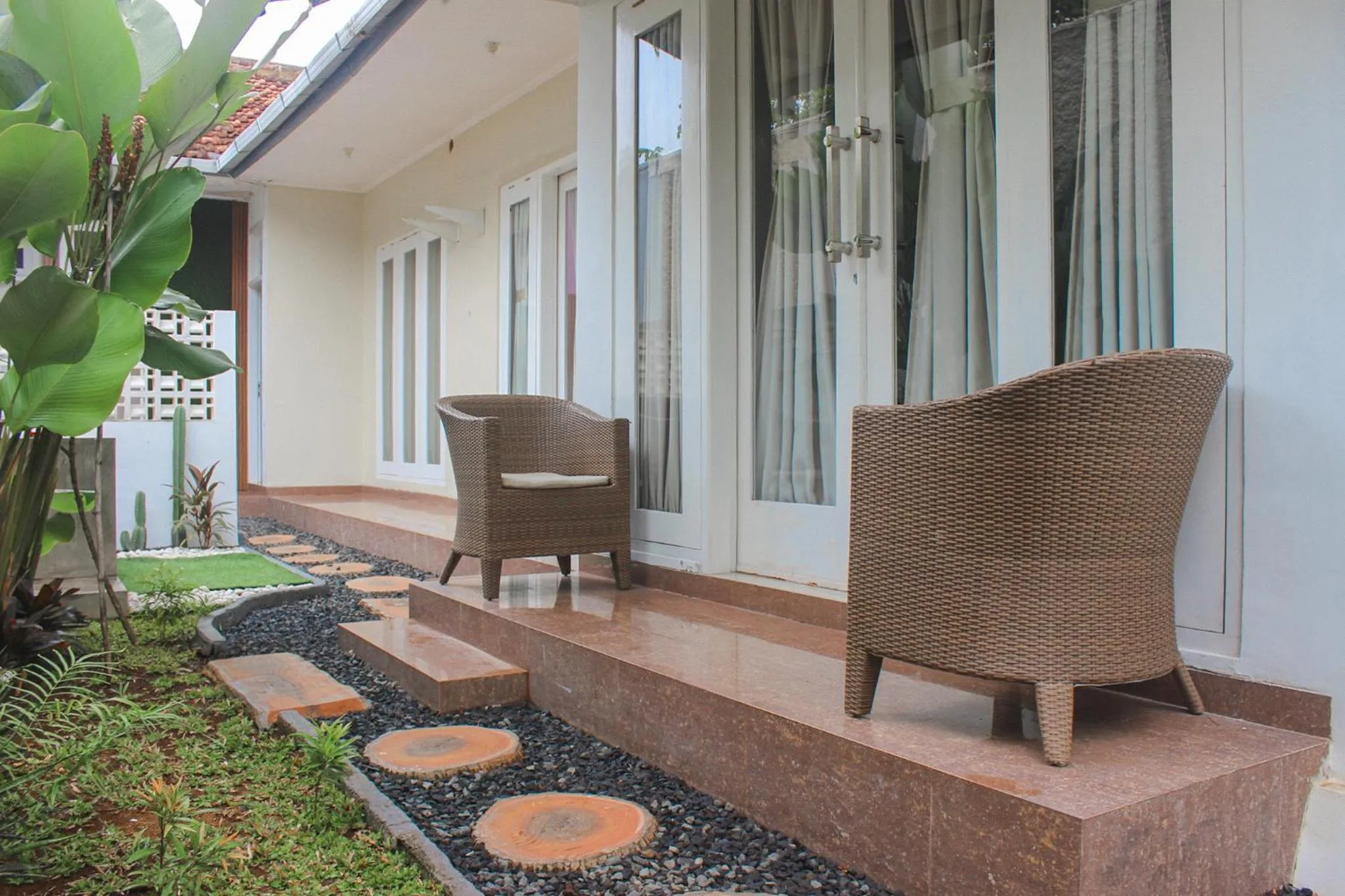 Balcony/Terrace in Omah Ulfah Homestay