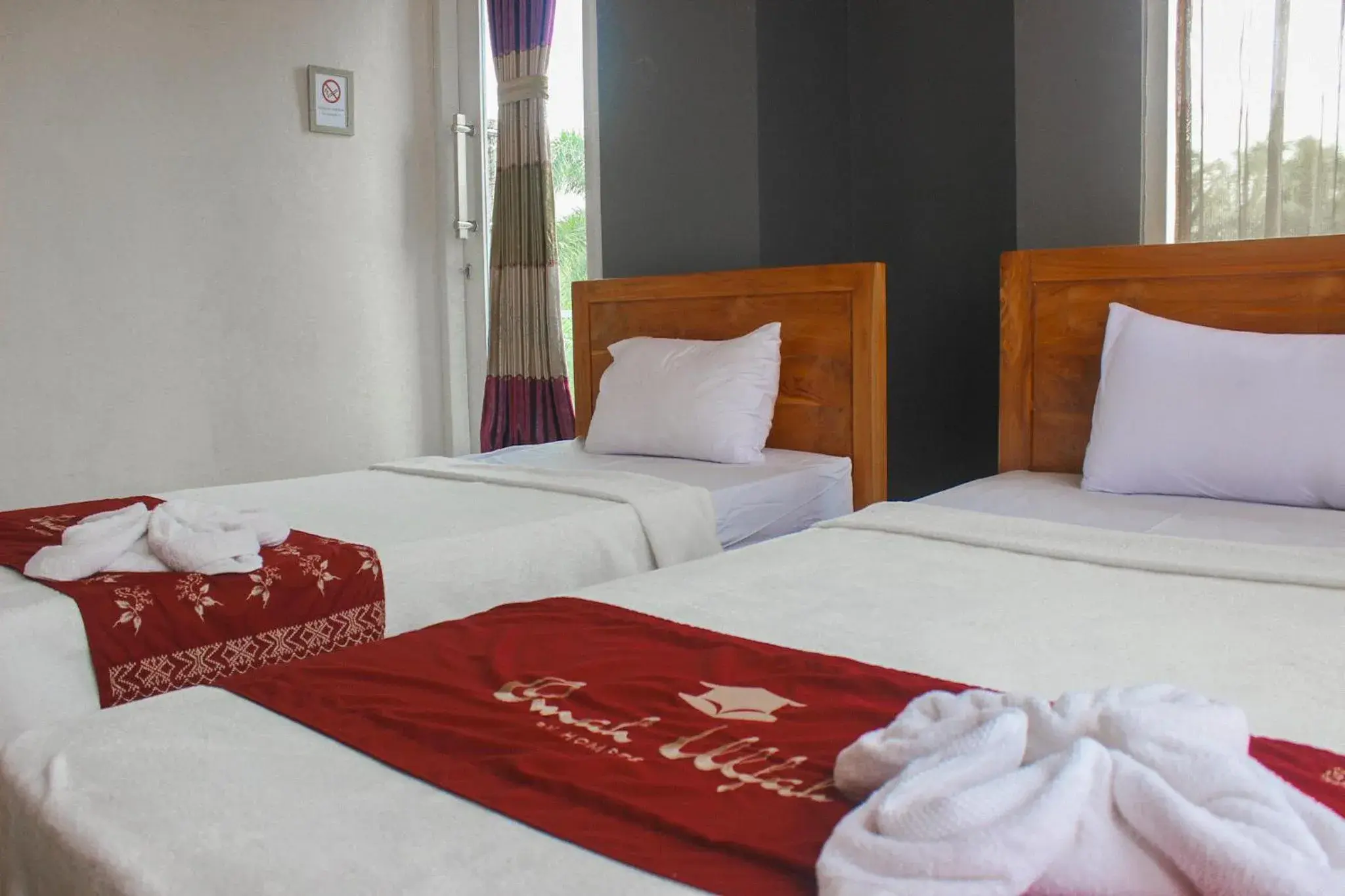 Standard Twin Room with Garden View in Omah Ulfah Homestay Standard Twin Room with Garden View in Omah Ulfah Homestay