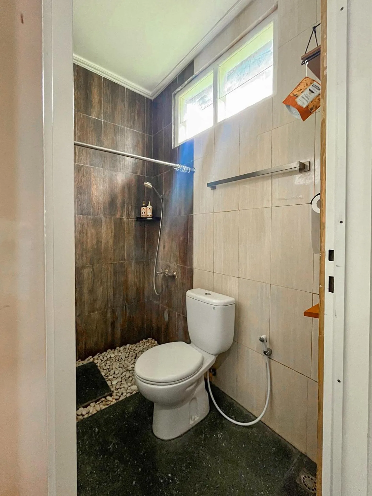 Shower in Omah Ulfah Homestay
