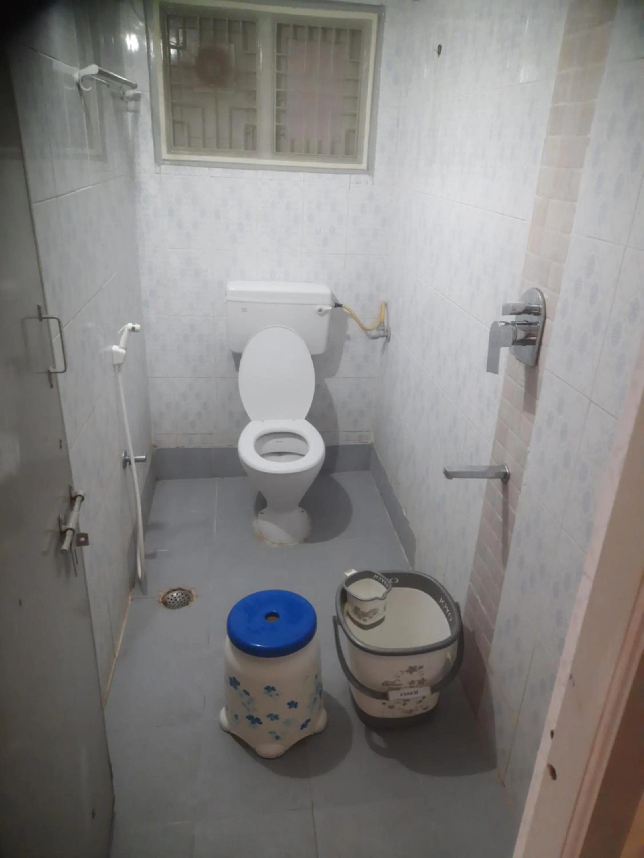 Toilet in ABS Home Stay, 2Bed room AC Flats,Tirupati