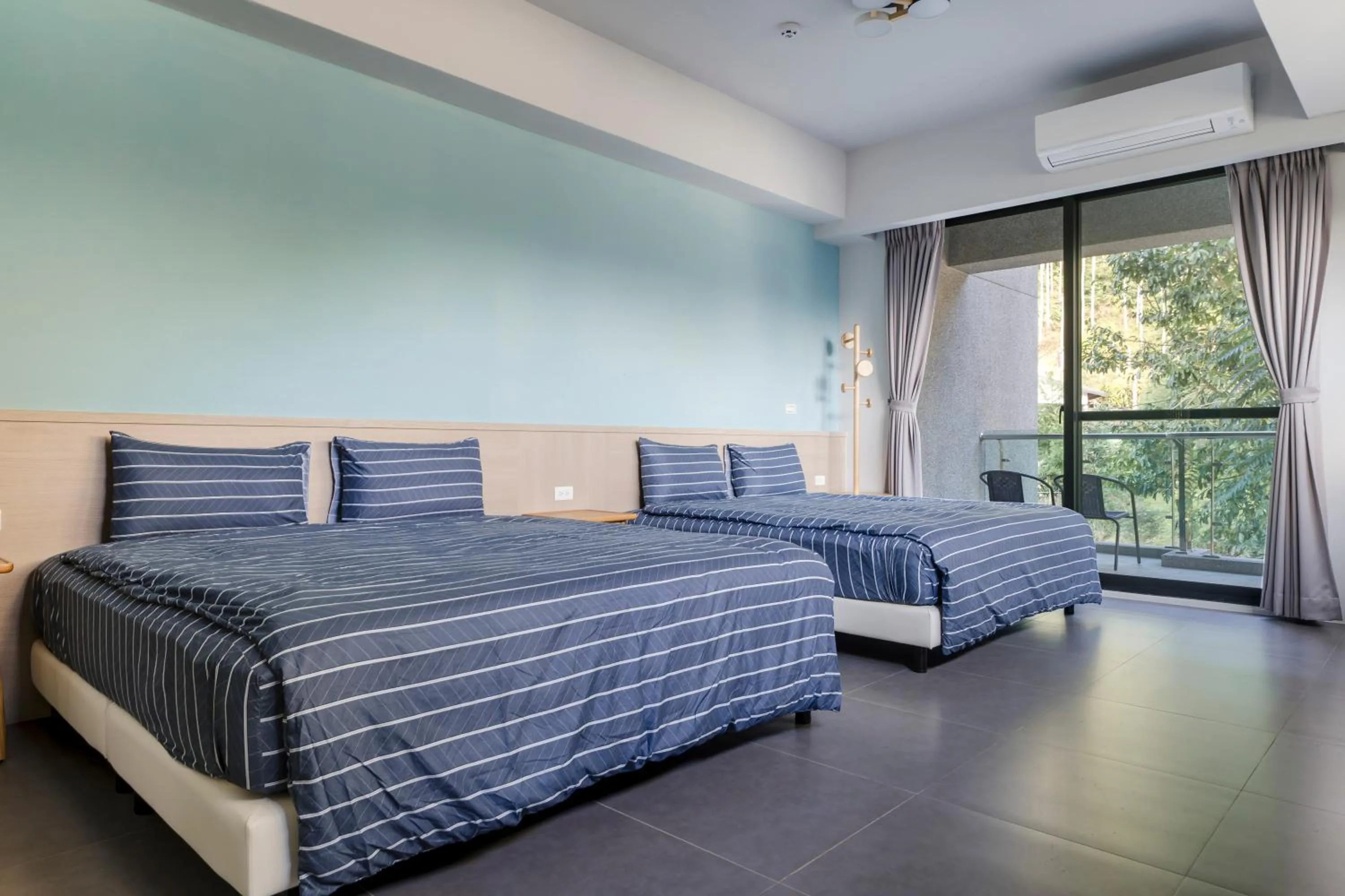 Bed in Hills Velleys