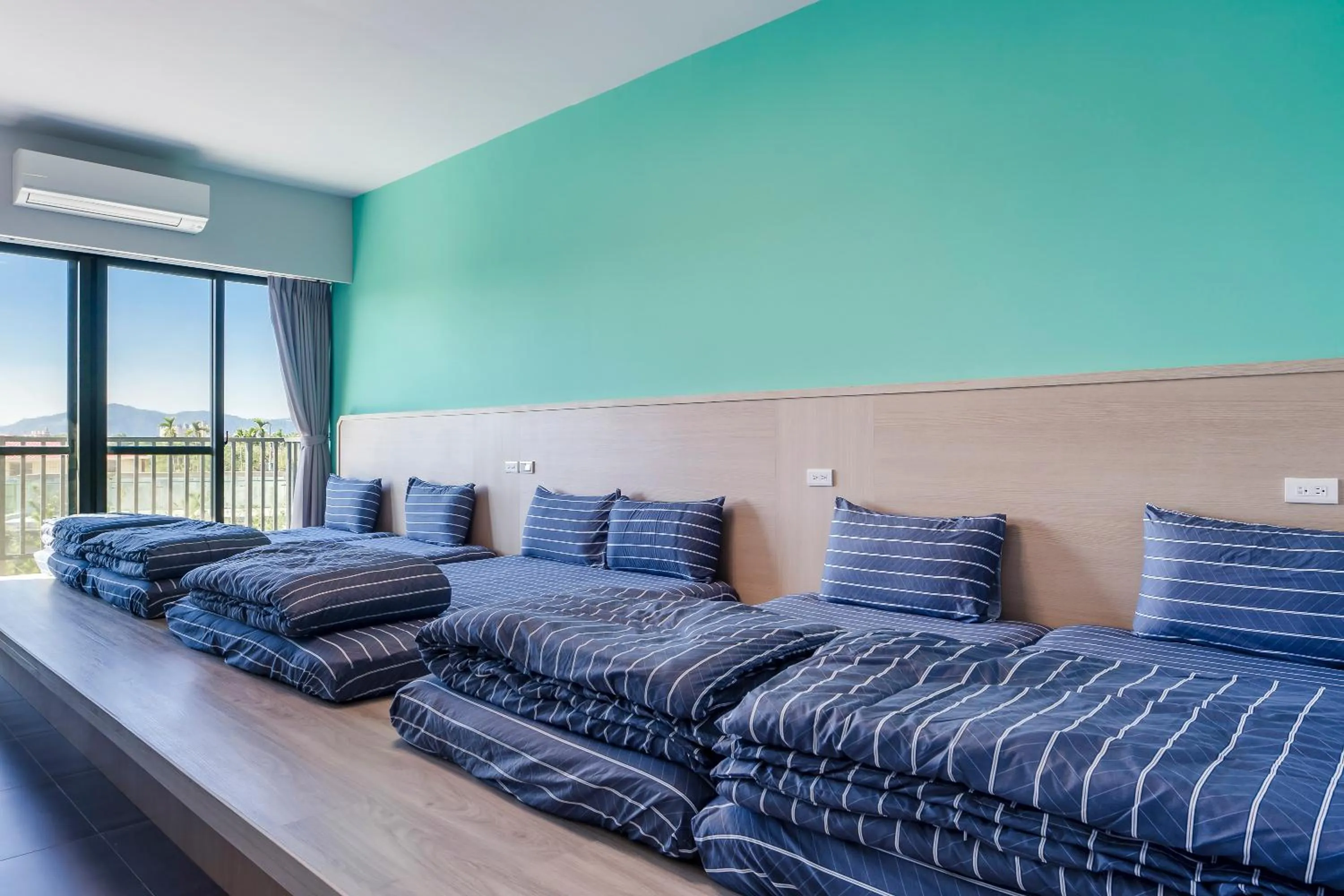 Bed in Hills Velleys