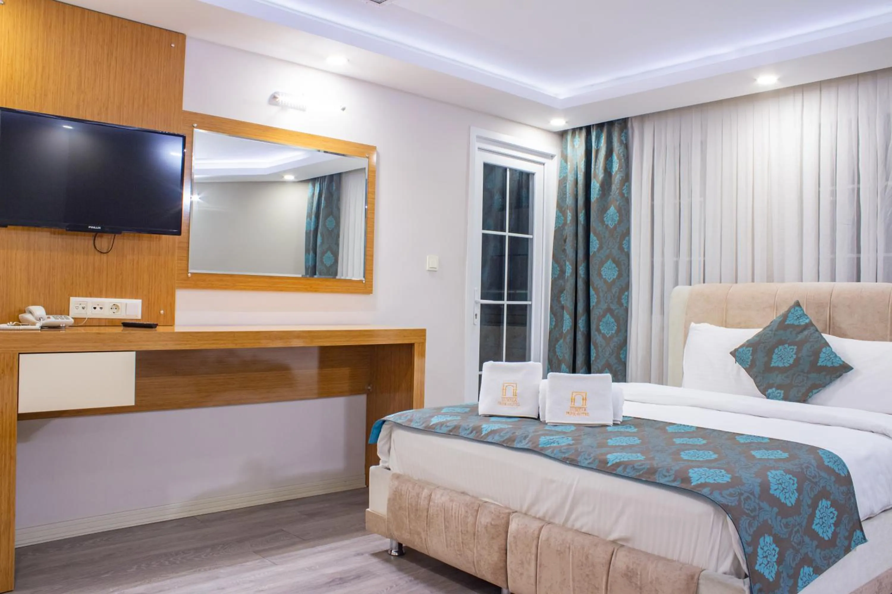 Bed in Sumela Park Hotel