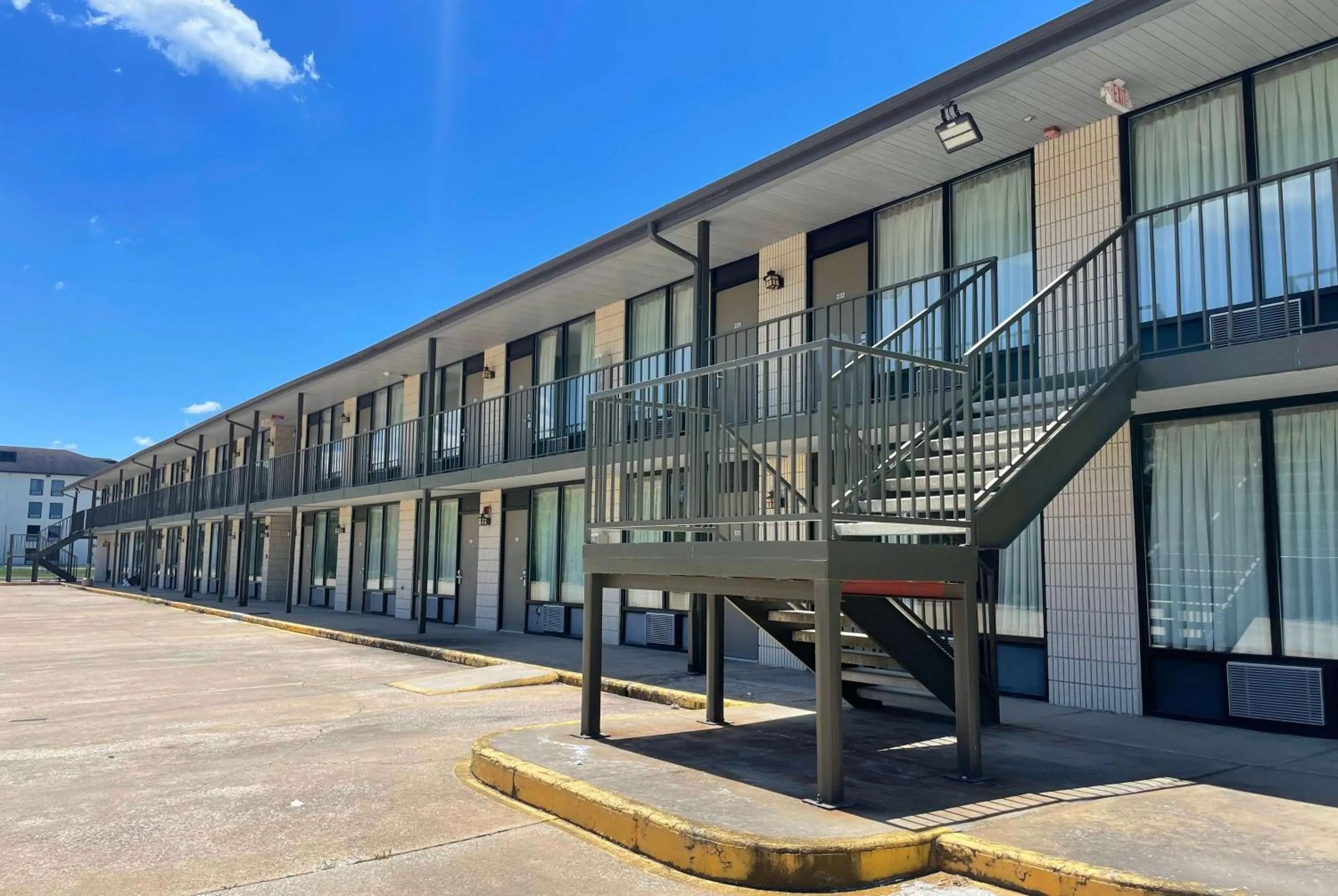 Property building in Ramada by Wyndham Branson Theatre District