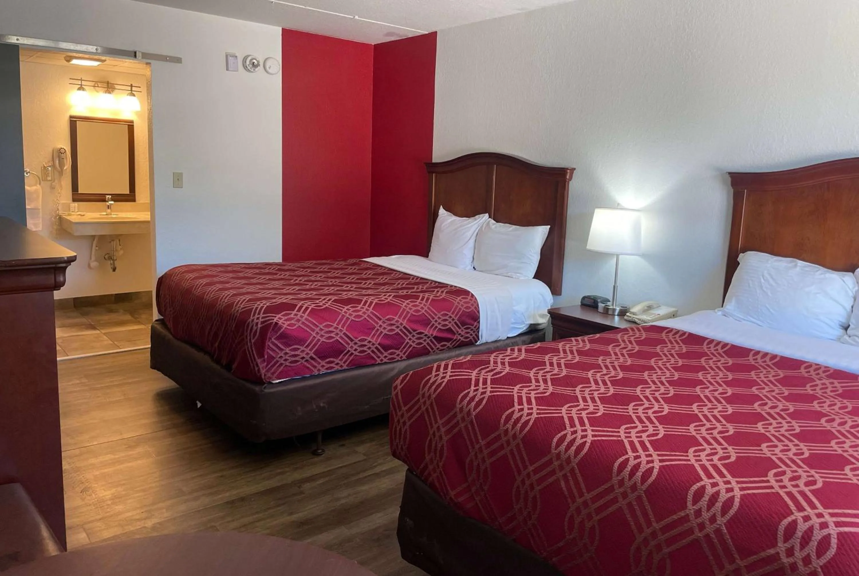 Photo of the whole room in Ramada by Wyndham Branson Theatre District