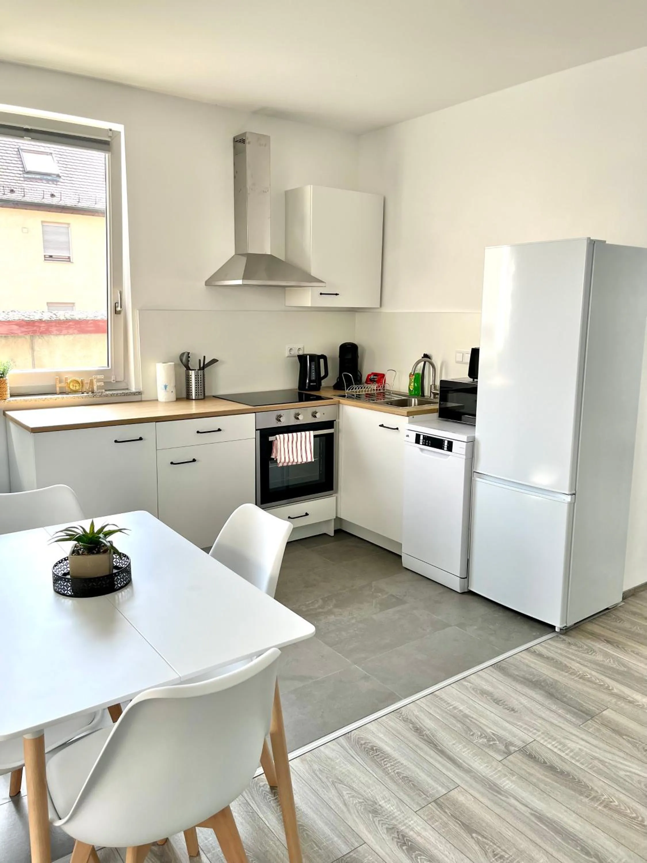 Coffee/tea facilities in Handwerker Wohnung - WLAN - Küche - Bad - bis zu 4 Personen
