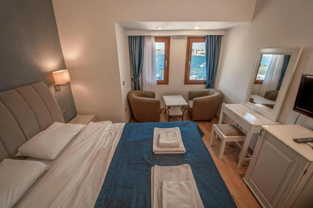 Bed in Bodrum Gulet Otel