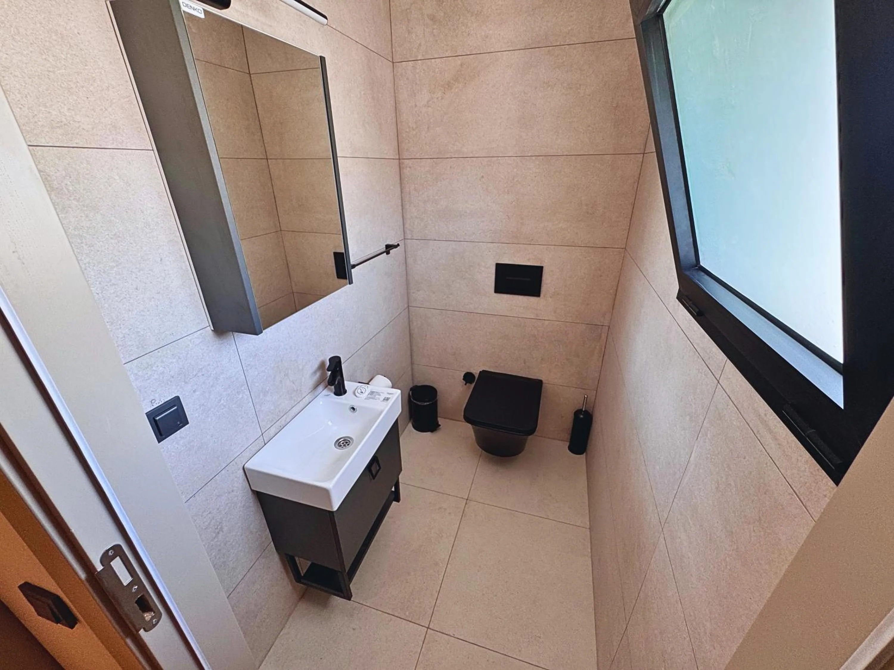 Toilet in Bodrum Gulet Otel