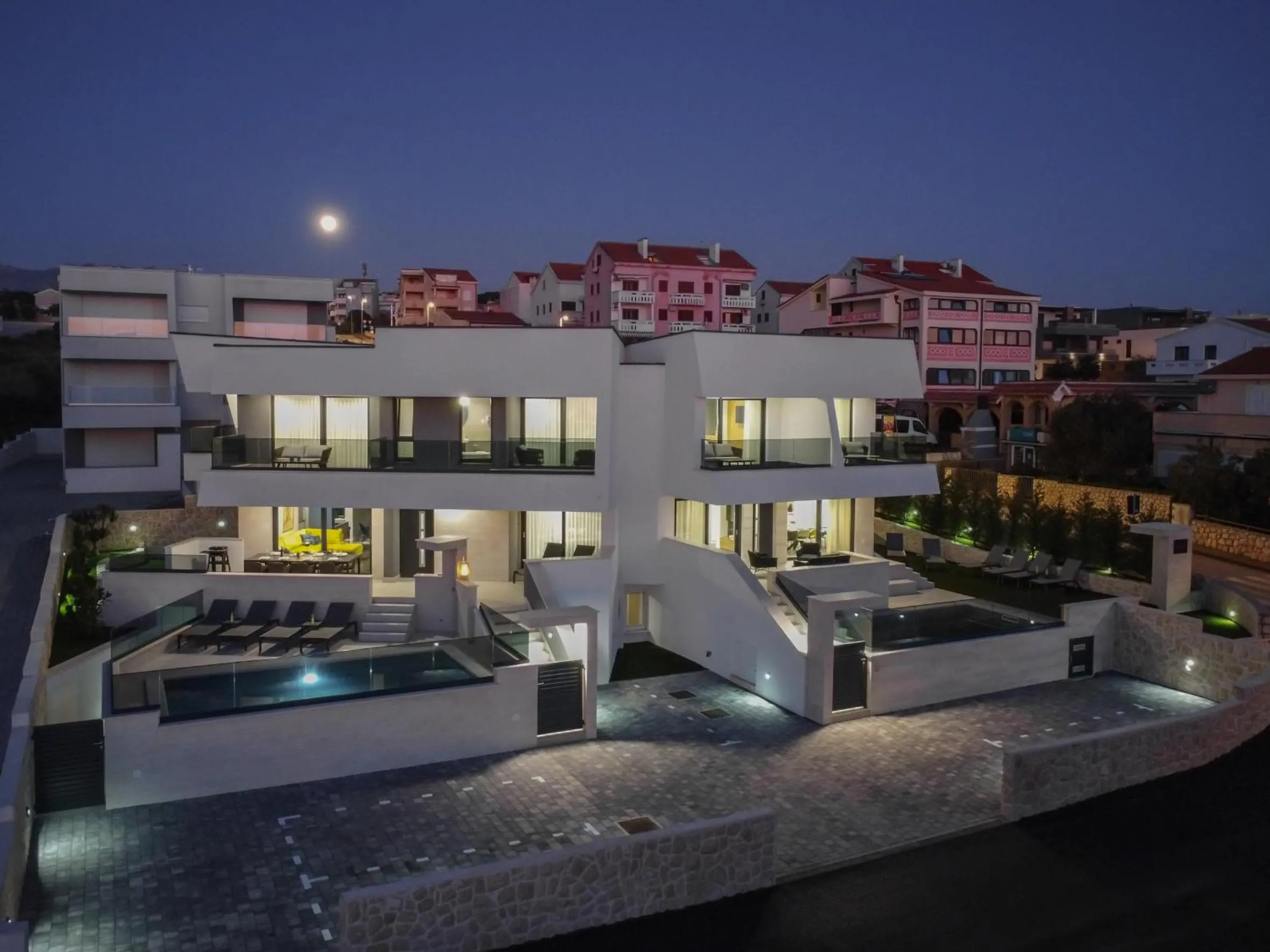 Luxury Villas Travera