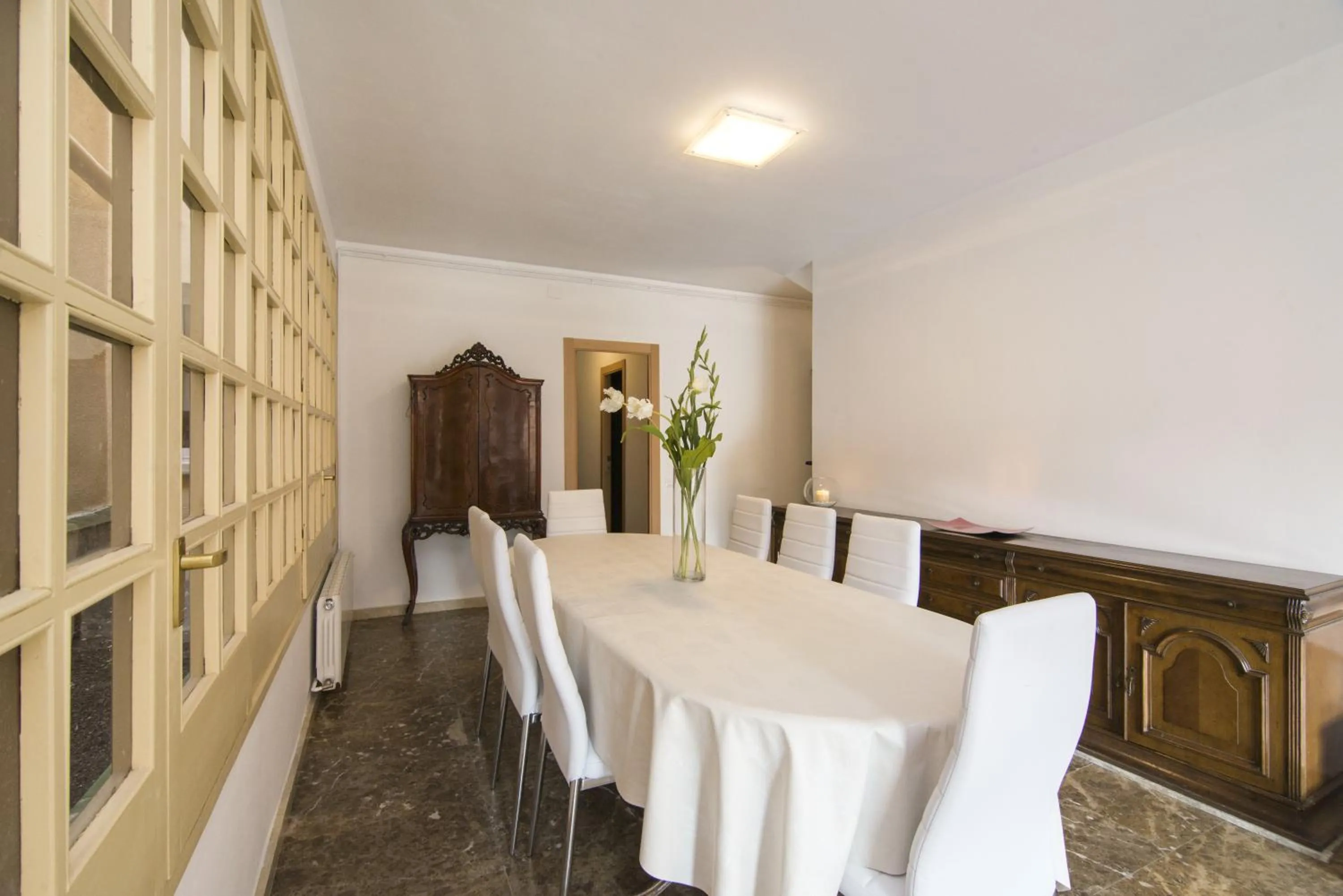 Dining area in Holiday home Splendid Park Güell