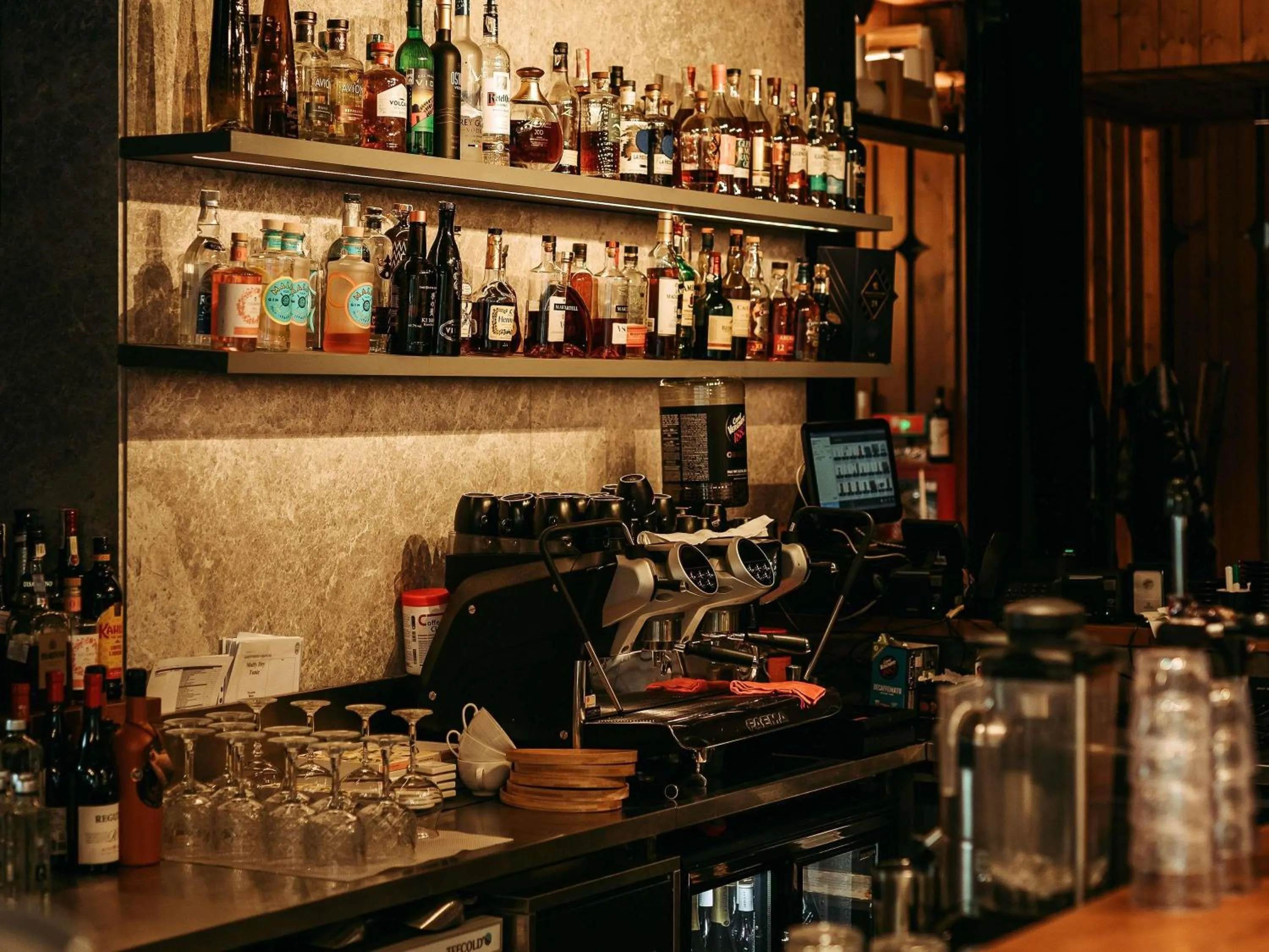 Lounge or bar in Swissôtel Poiana Brasov