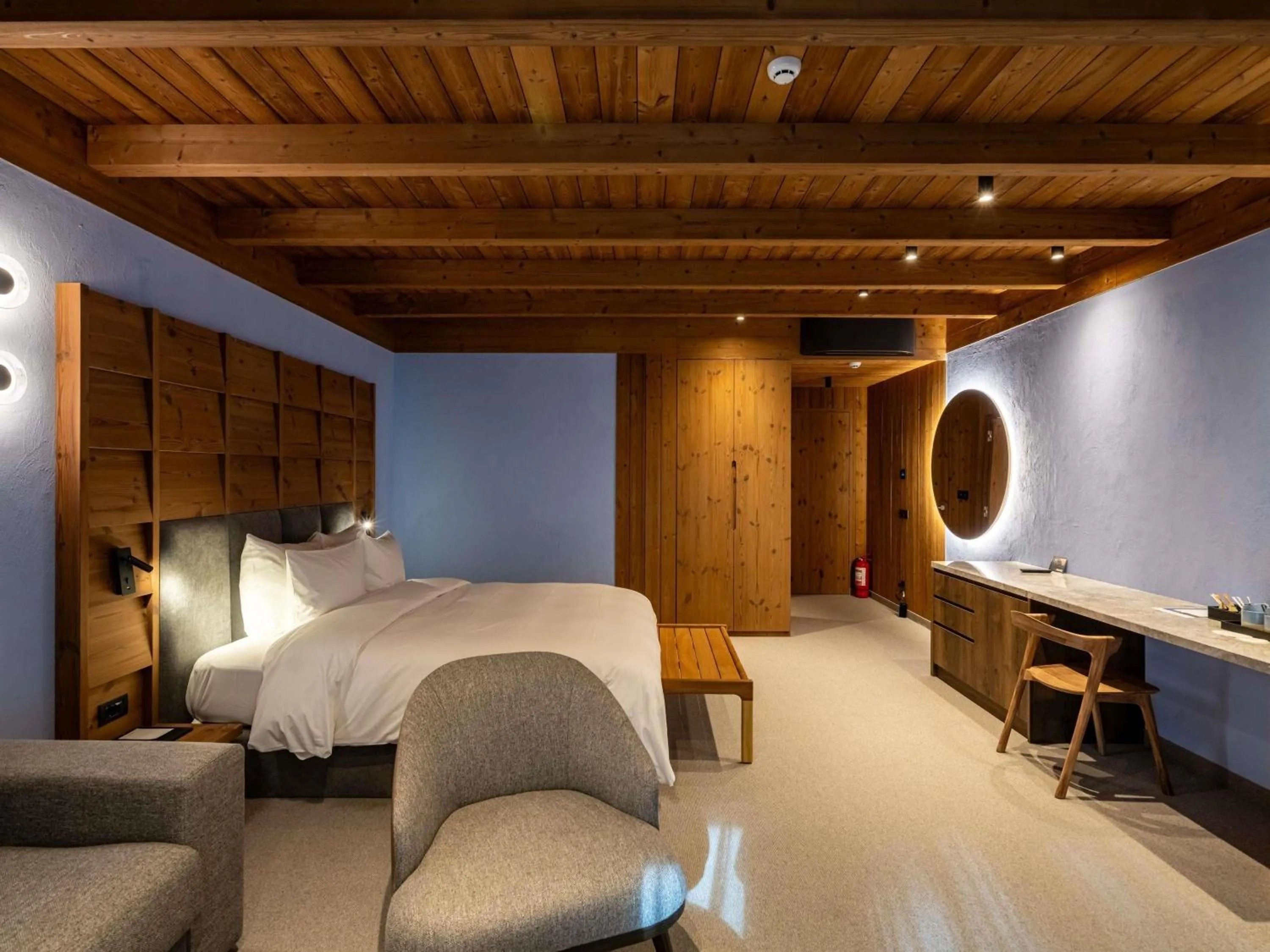 Bedroom, Bed in Swissôtel Poiana Brasov