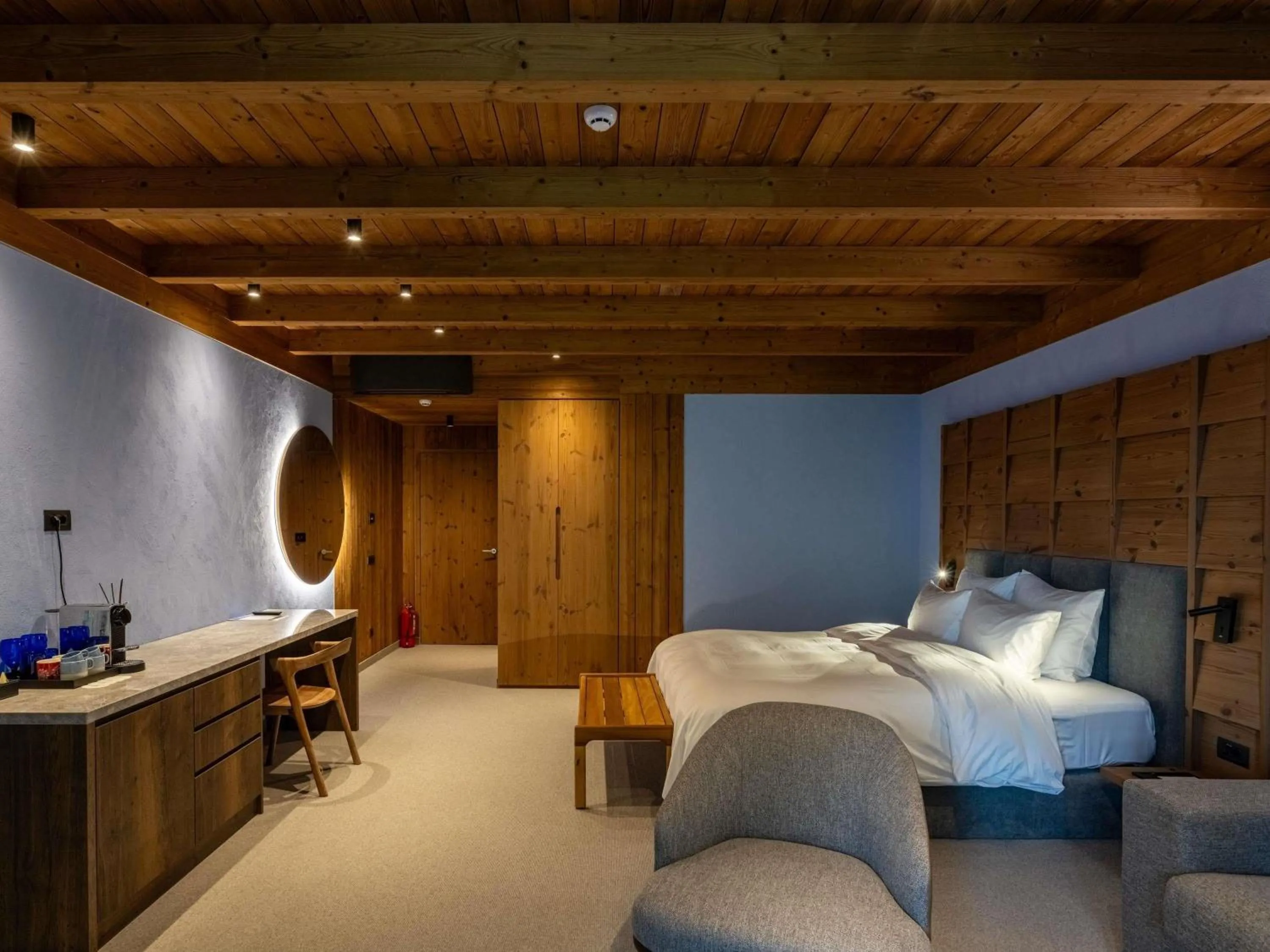 Bedroom, Bed in Swissôtel Poiana Brasov