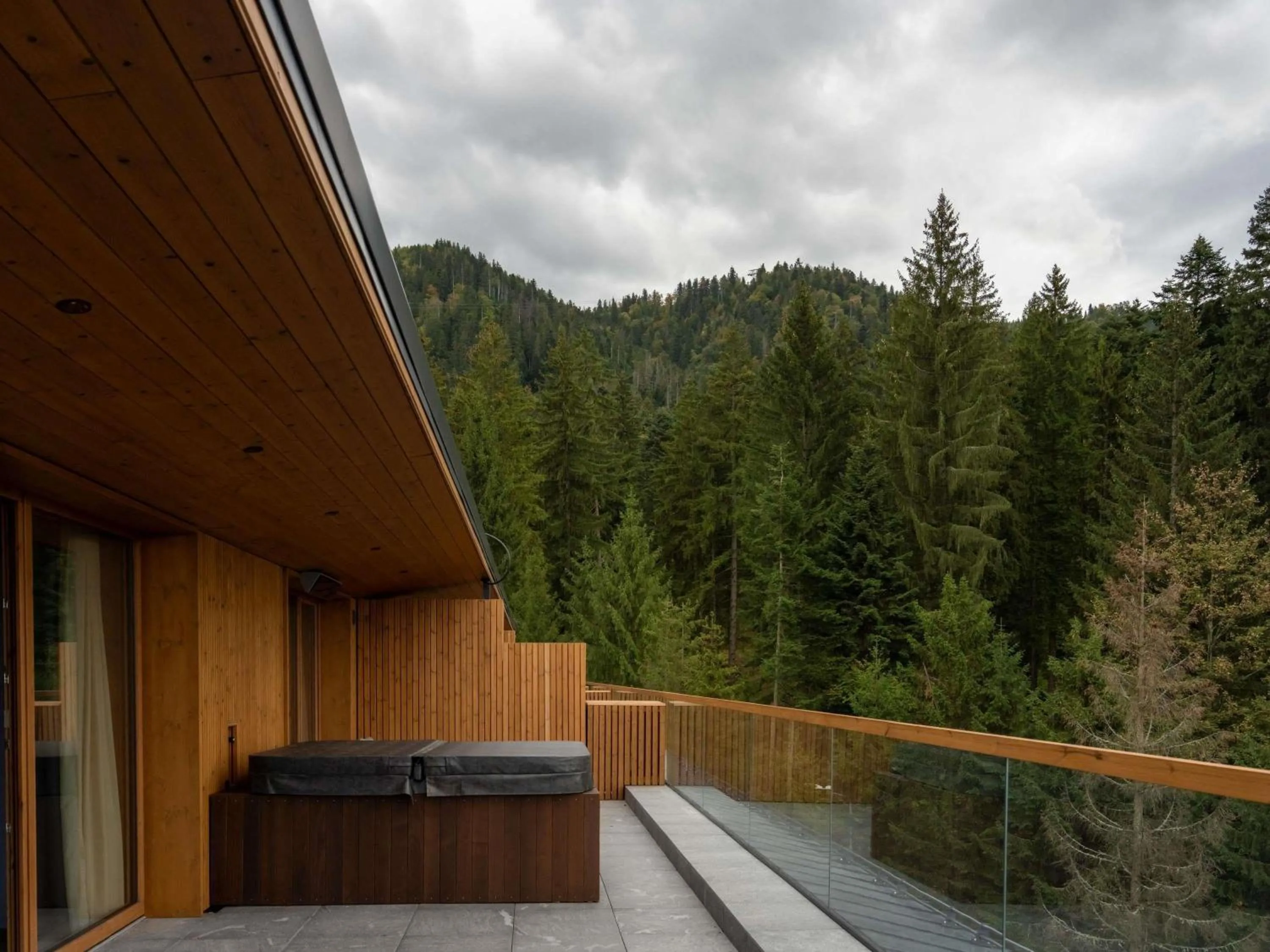 Bedroom in Swissôtel Poiana Brasov