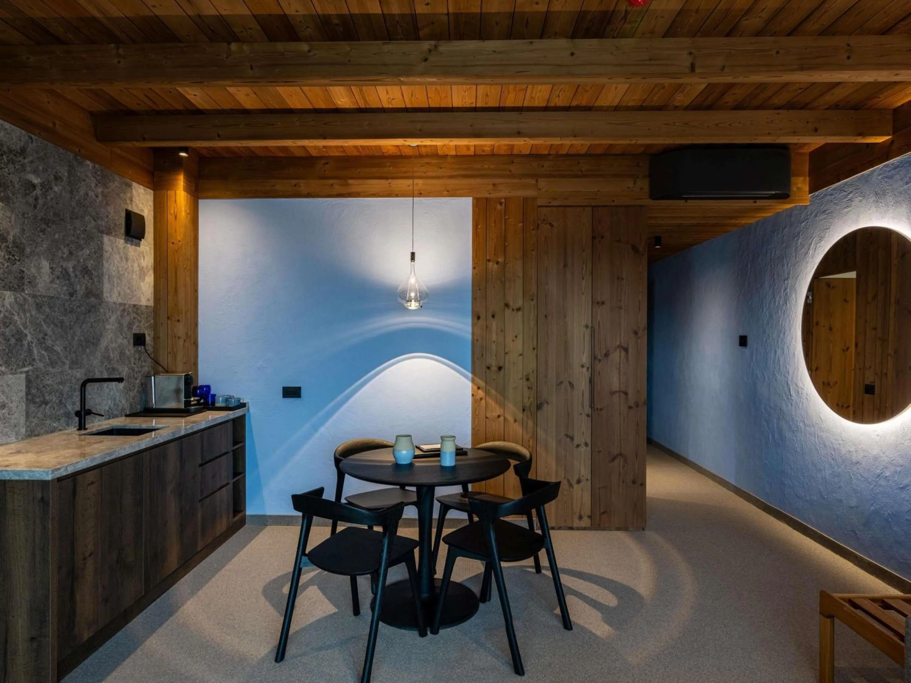 Bedroom in Swissôtel Poiana Brasov