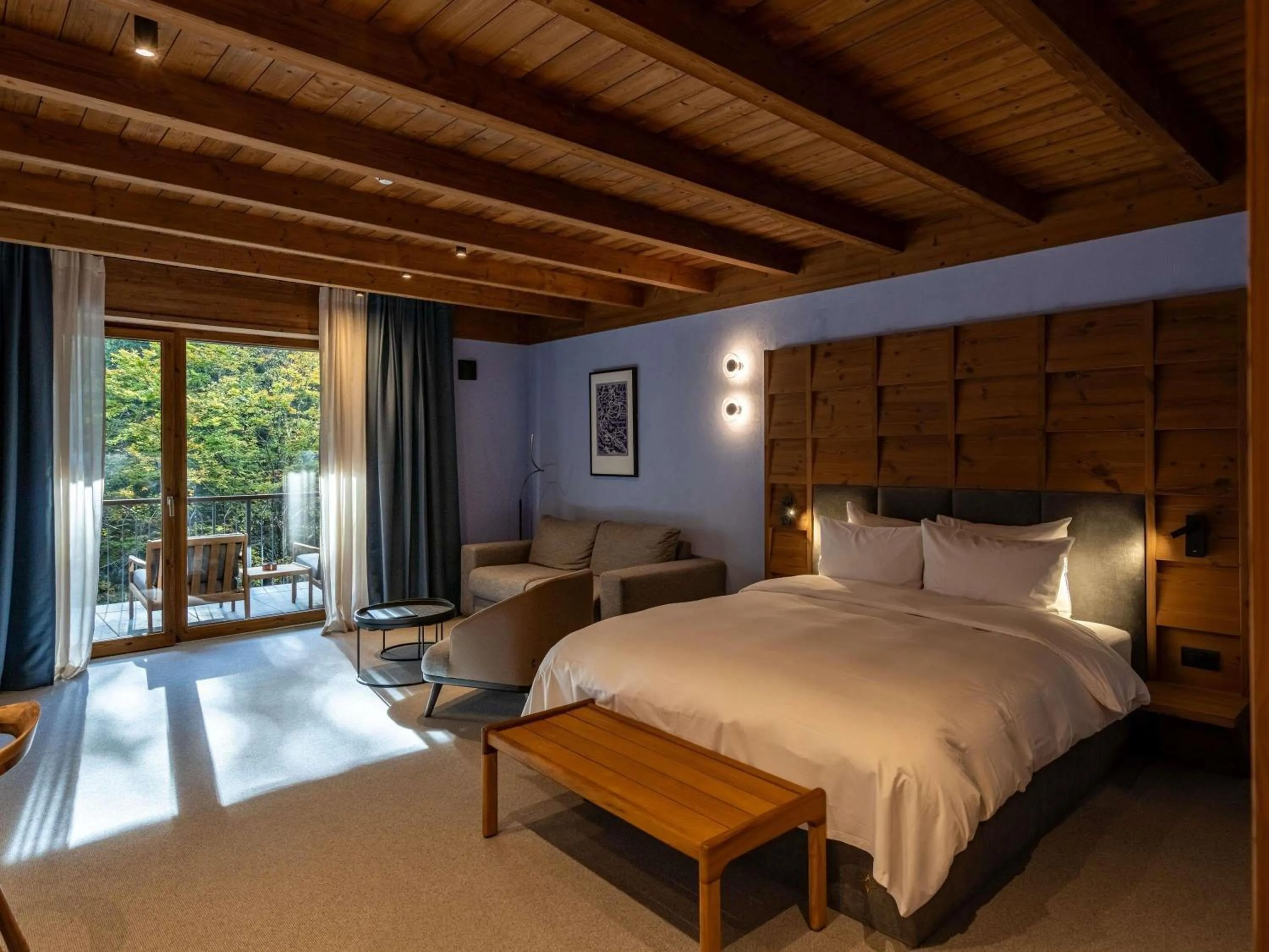 Bedroom, Bed in Swissôtel Poiana Brasov