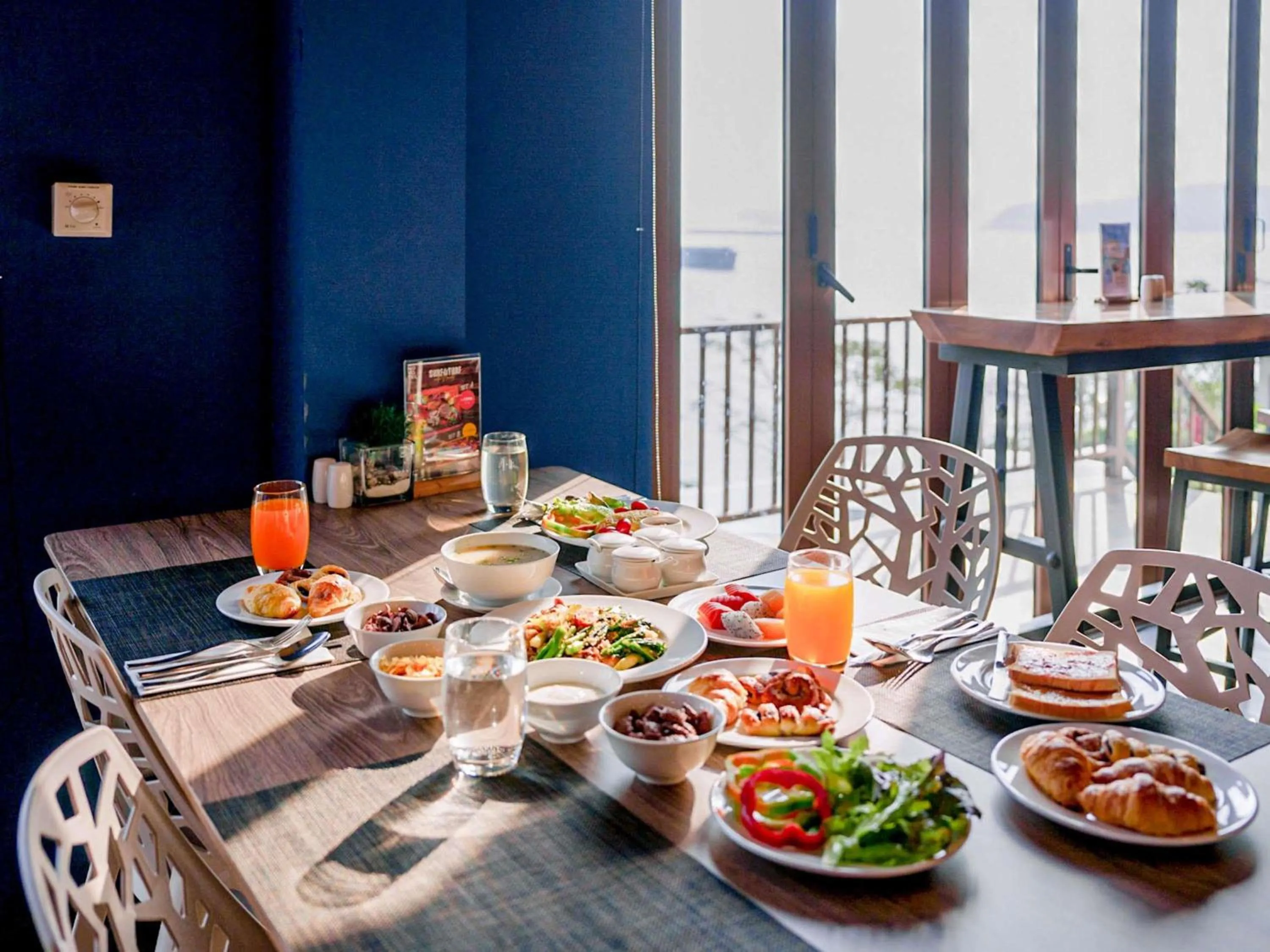 Breakfast in Novotel Koh Si Chang