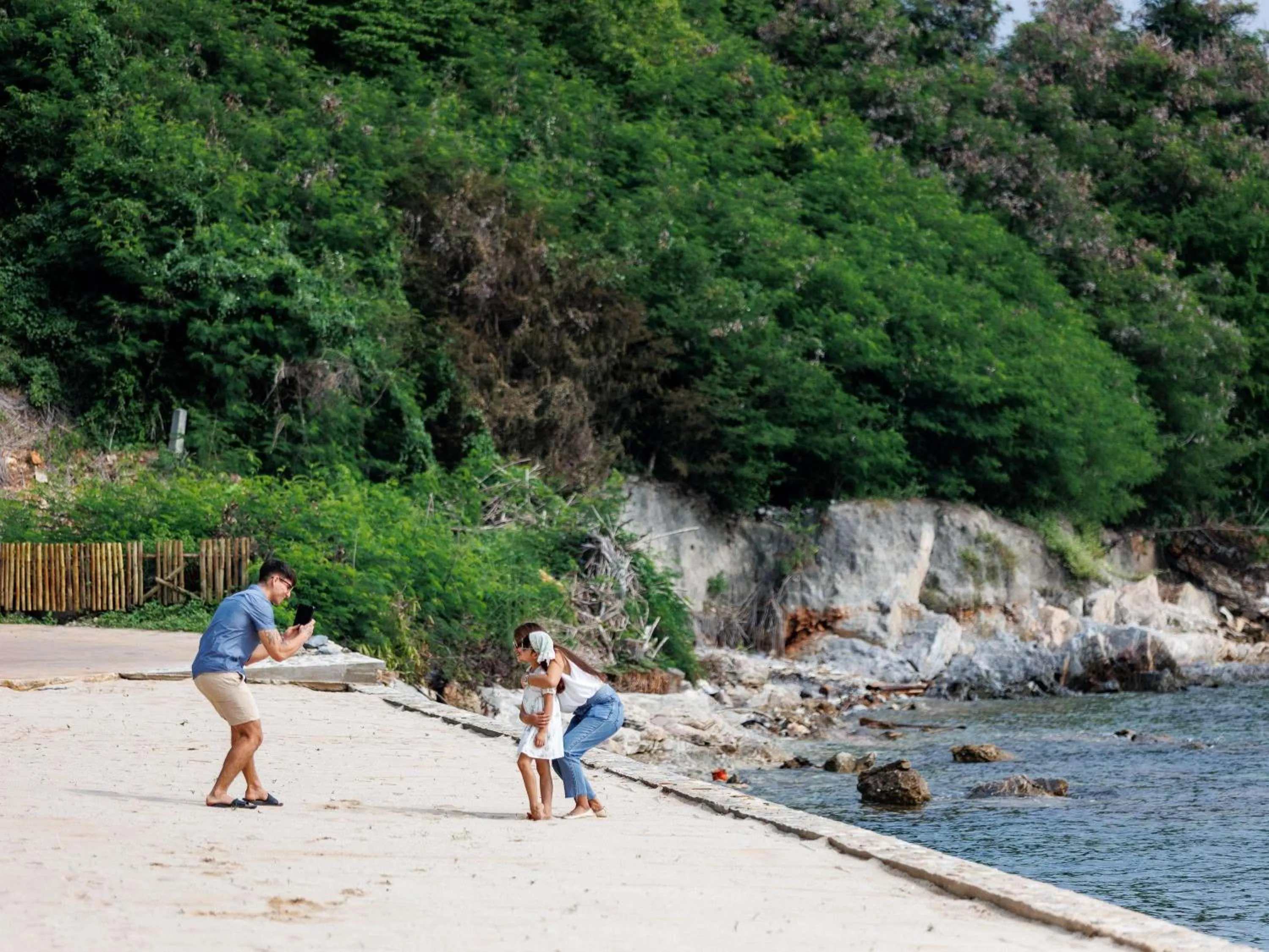 Property building in Novotel Koh Si Chang