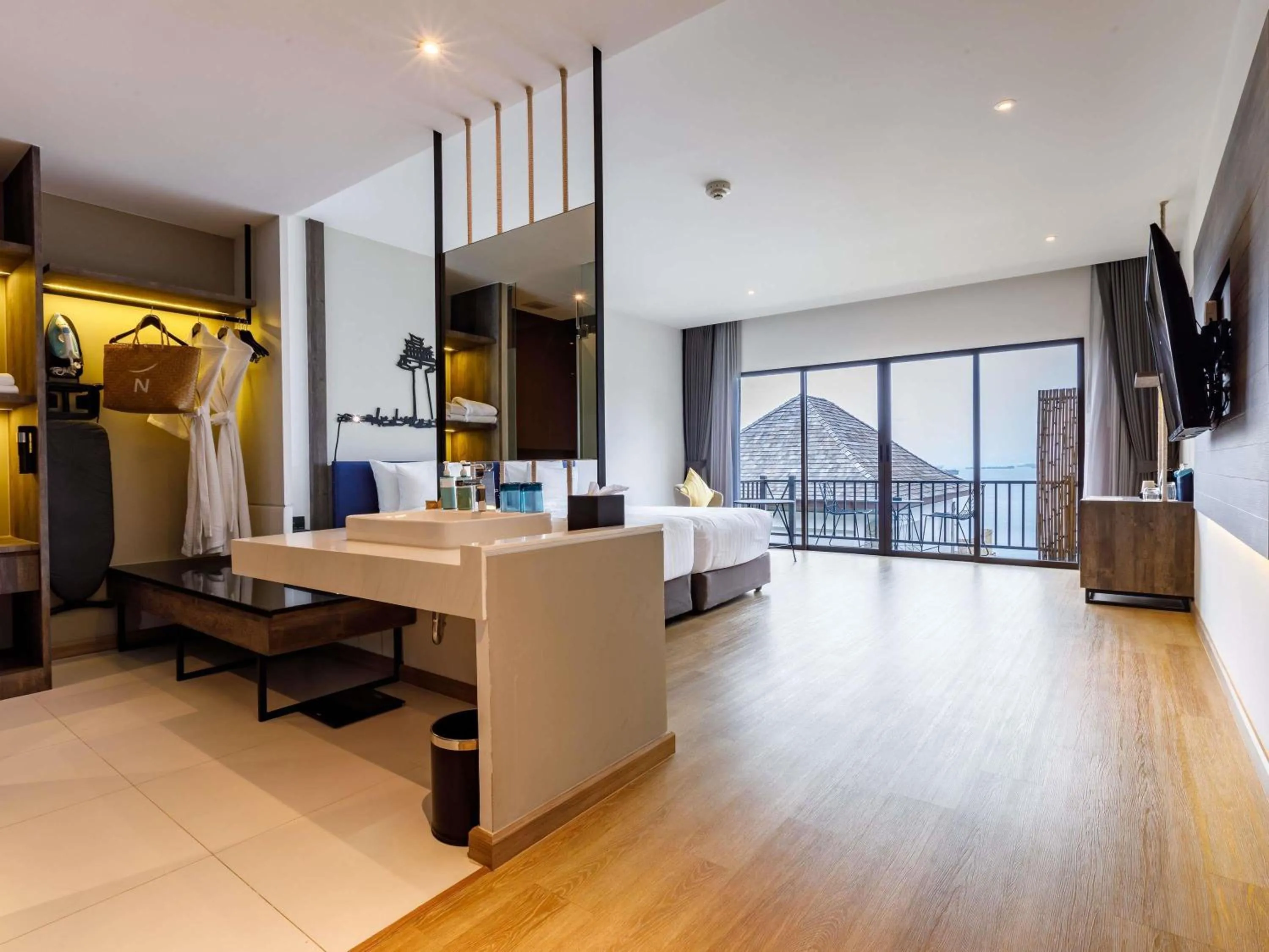 Bedroom in Novotel Koh Si Chang