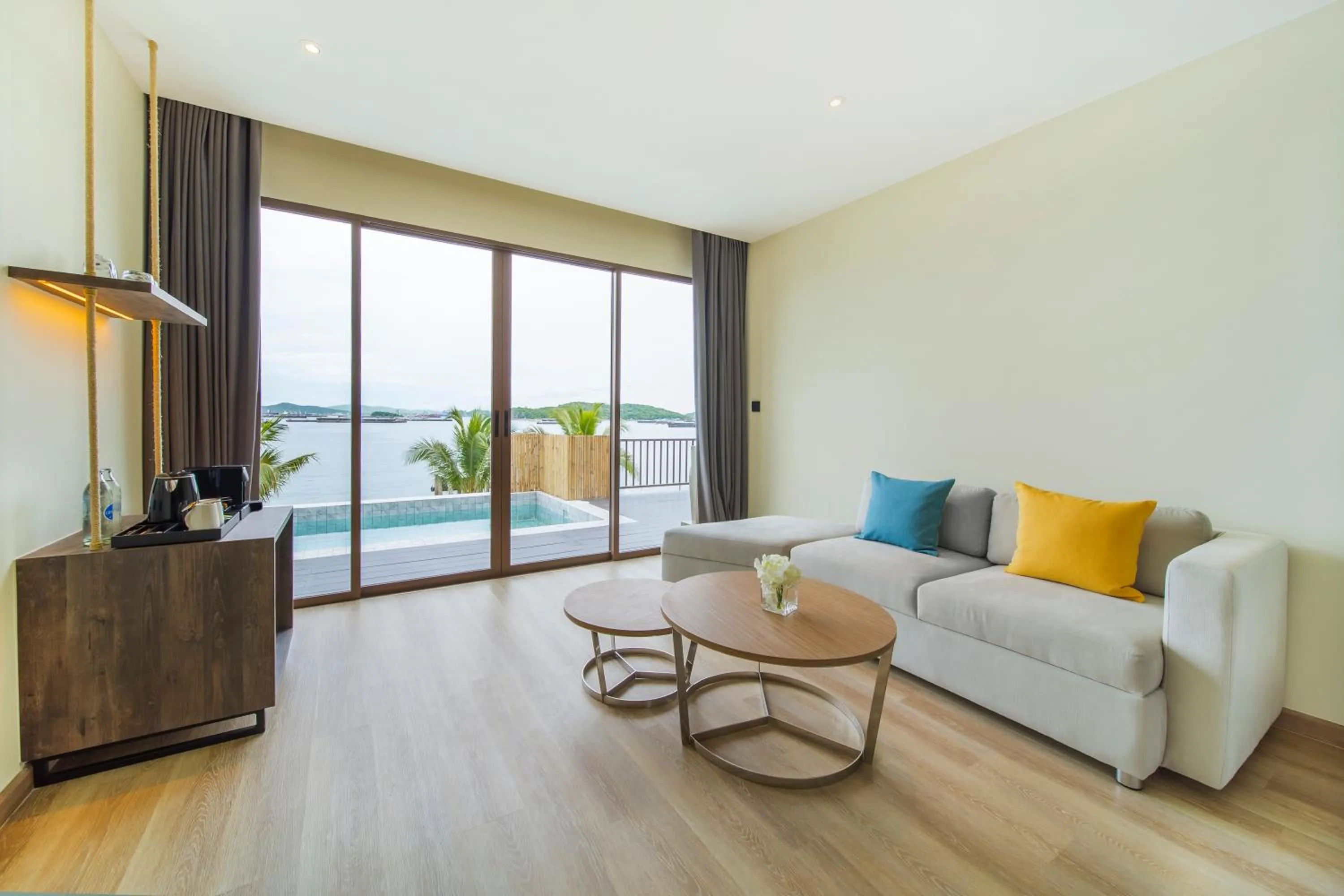 Living room in Novotel Koh Si Chang