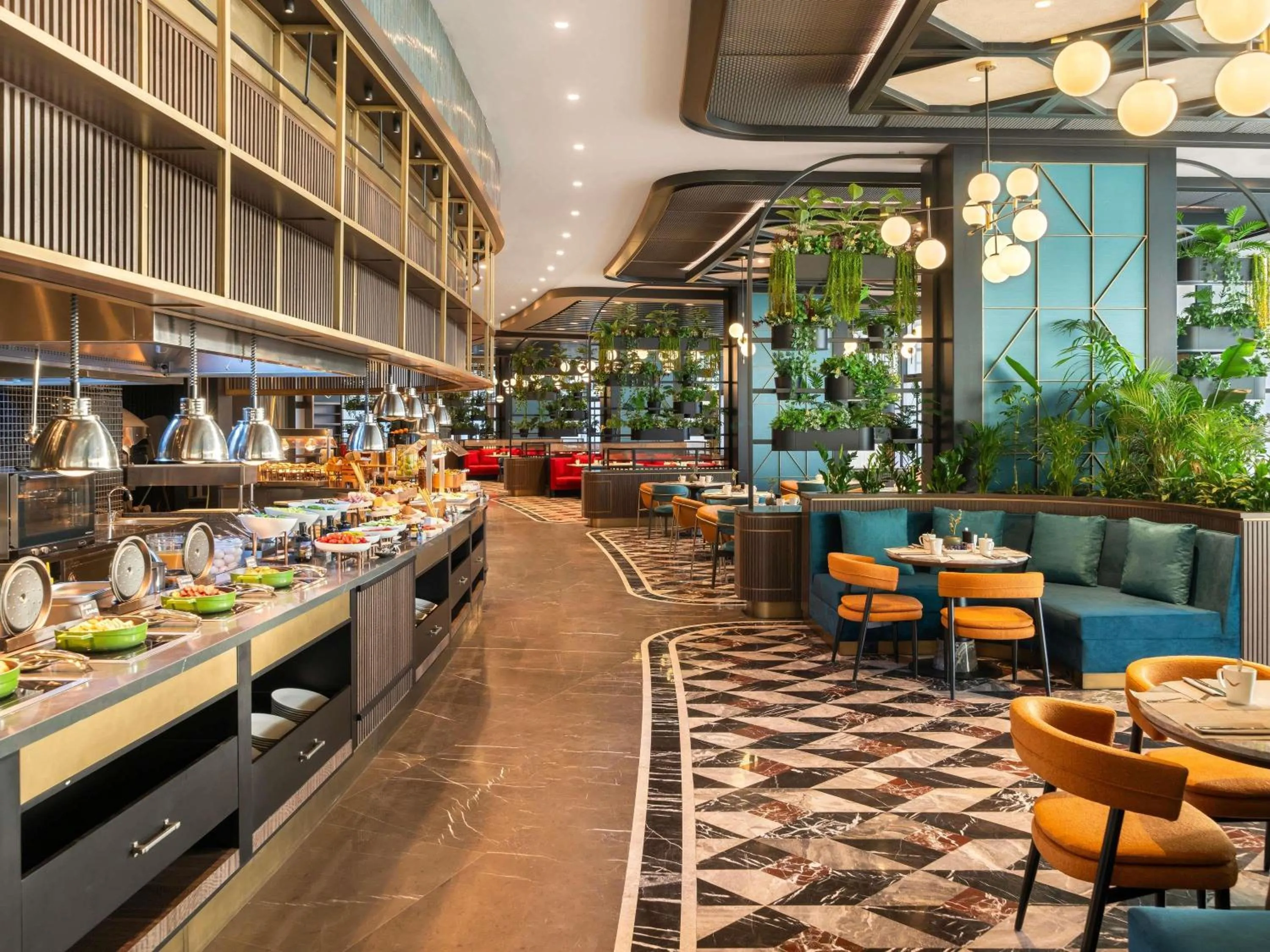 Restaurant/places to eat in Mövenpick Hotel Istanbul Marmara Sea