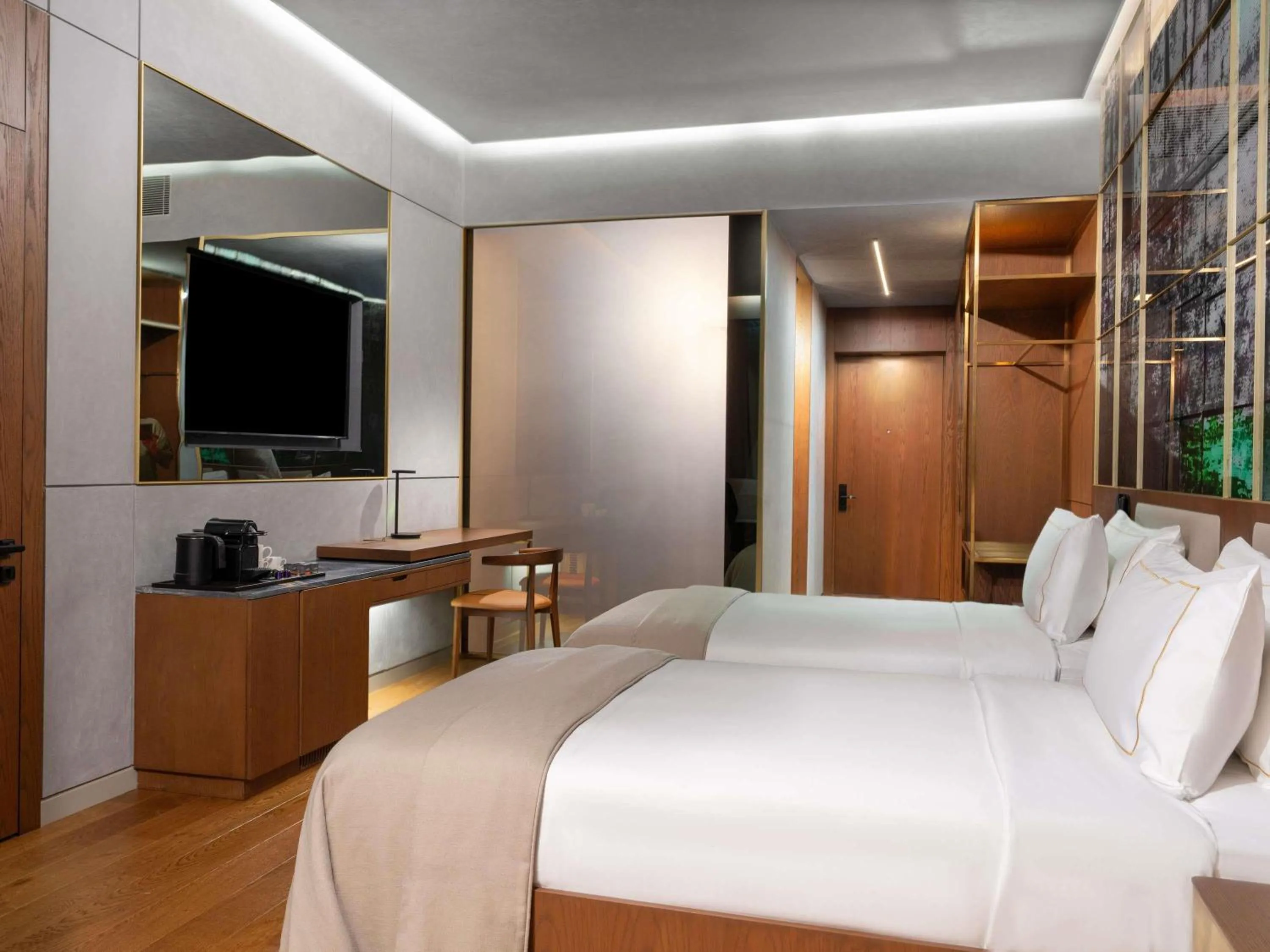 Bedroom, Bed in Rixos Tersane Istanbul