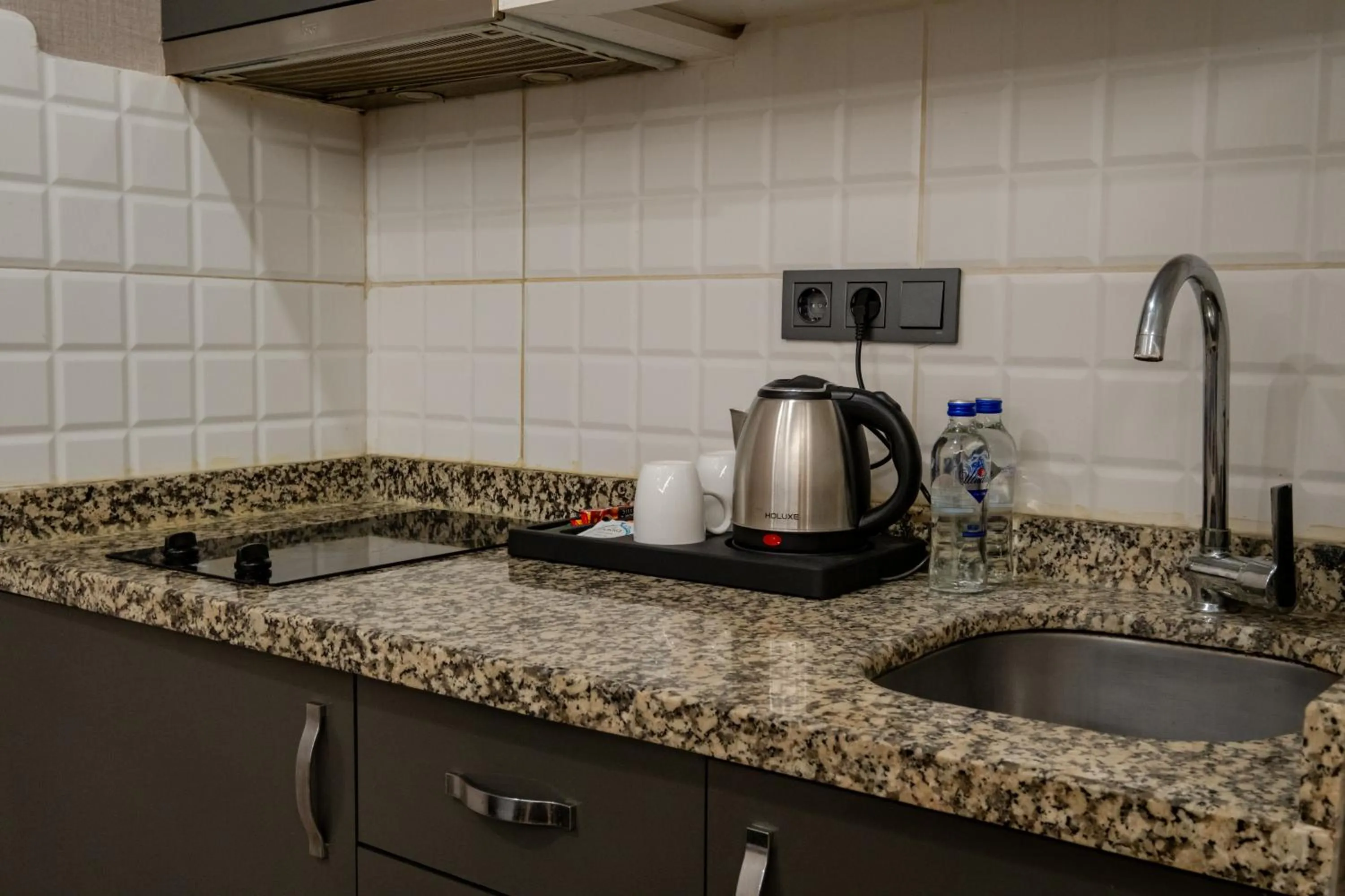 Coffee/tea facilities in The Row Suites Taksim